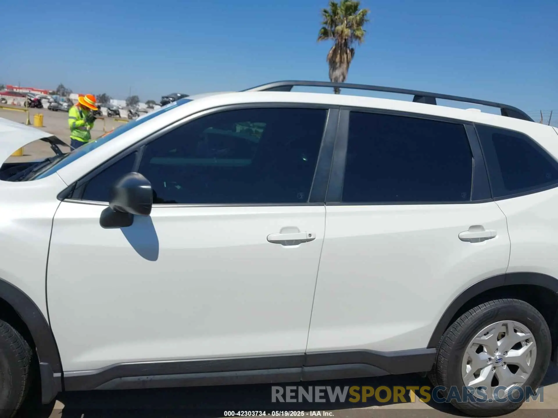 14 Photograph of a damaged car JF2SKADC5LH466916 SUBARU FORESTER 2020