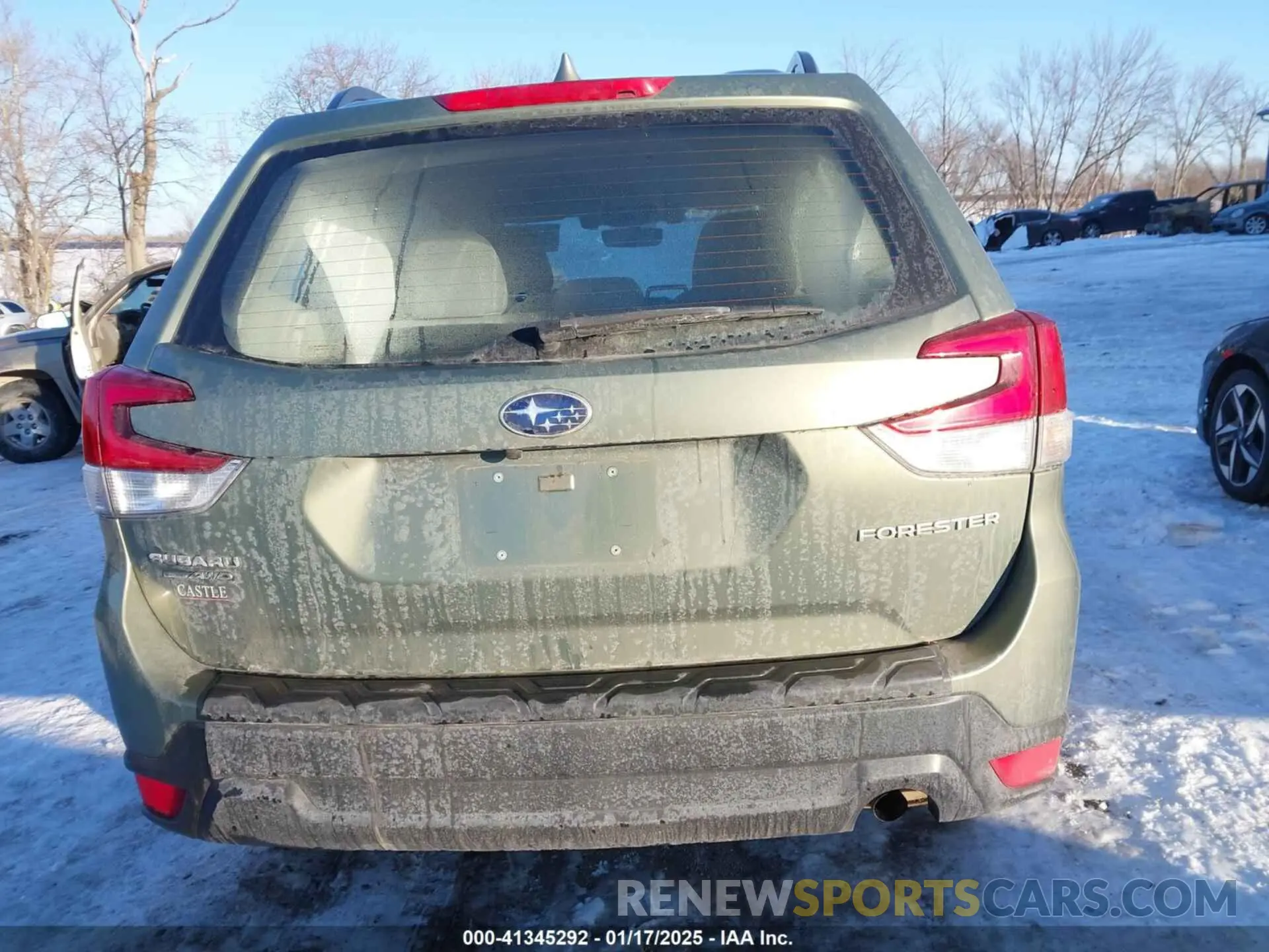 17 Photograph of a damaged car JF2SKADC7LH483796 SUBARU FORESTER 2020