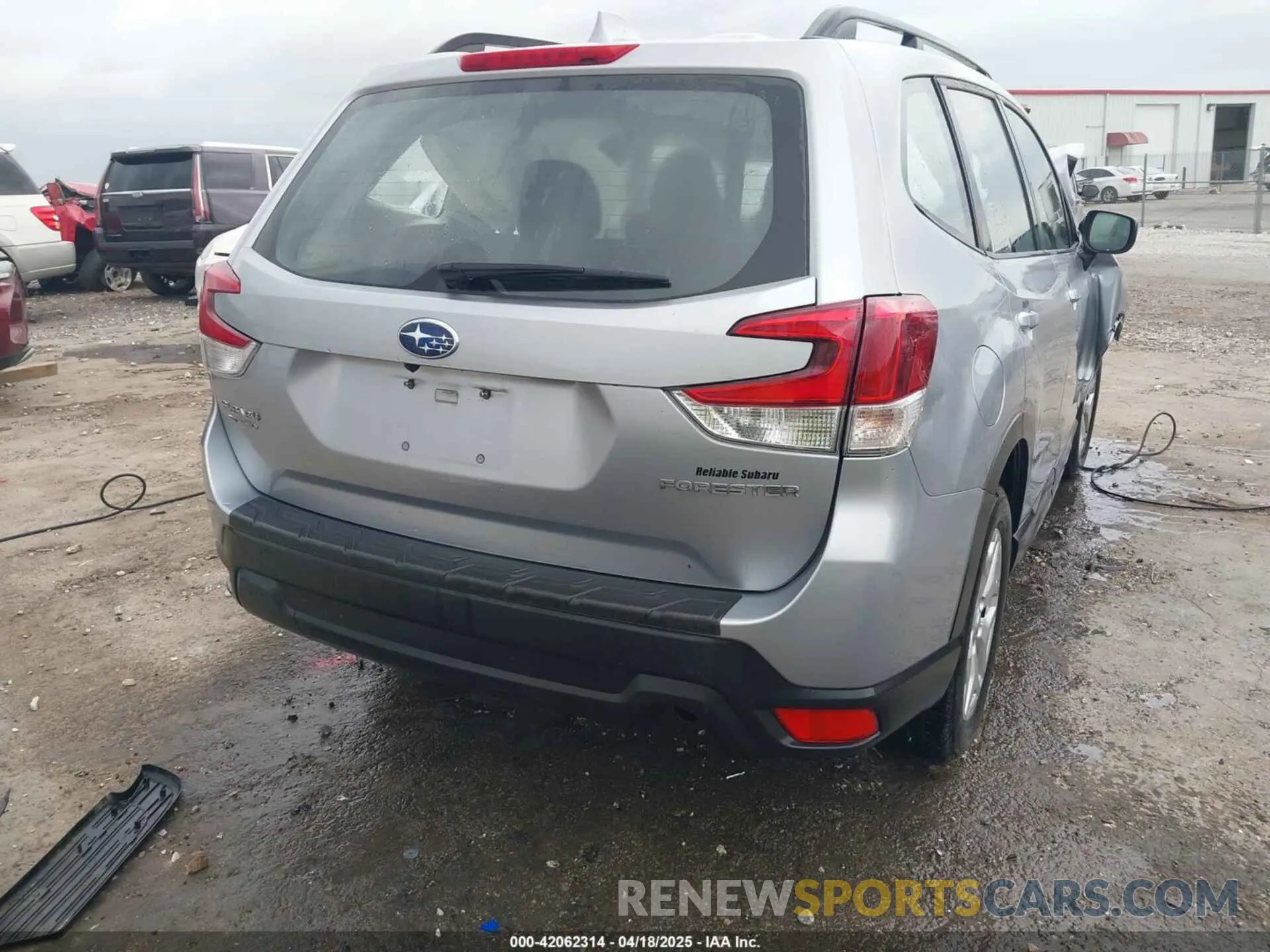 4 Photograph of a damaged car JF2SKADCXLH488118 SUBARU FORESTER 2020