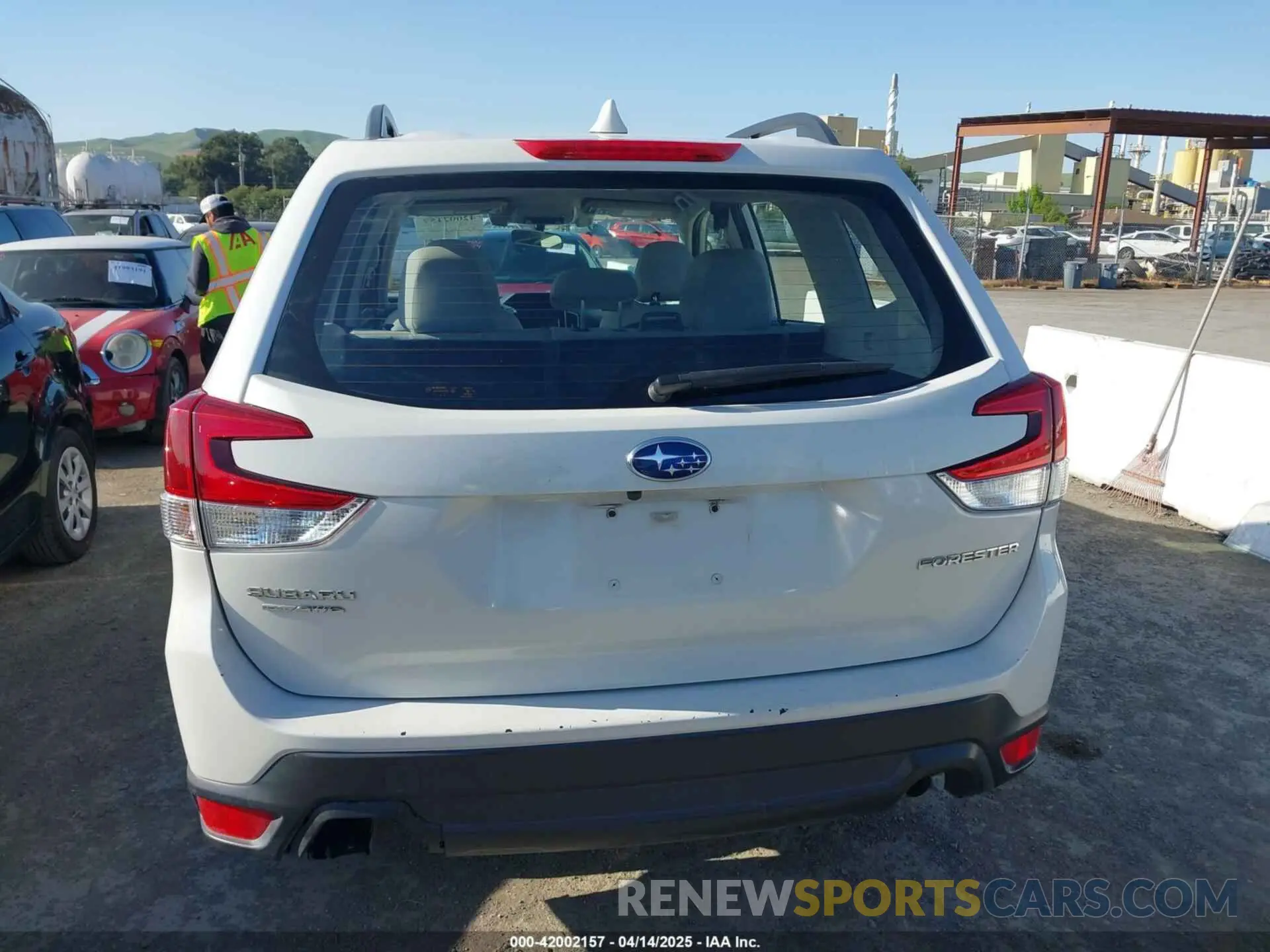 16 Photograph of a damaged car JF2SKADCXLH526608 SUBARU FORESTER 2020
