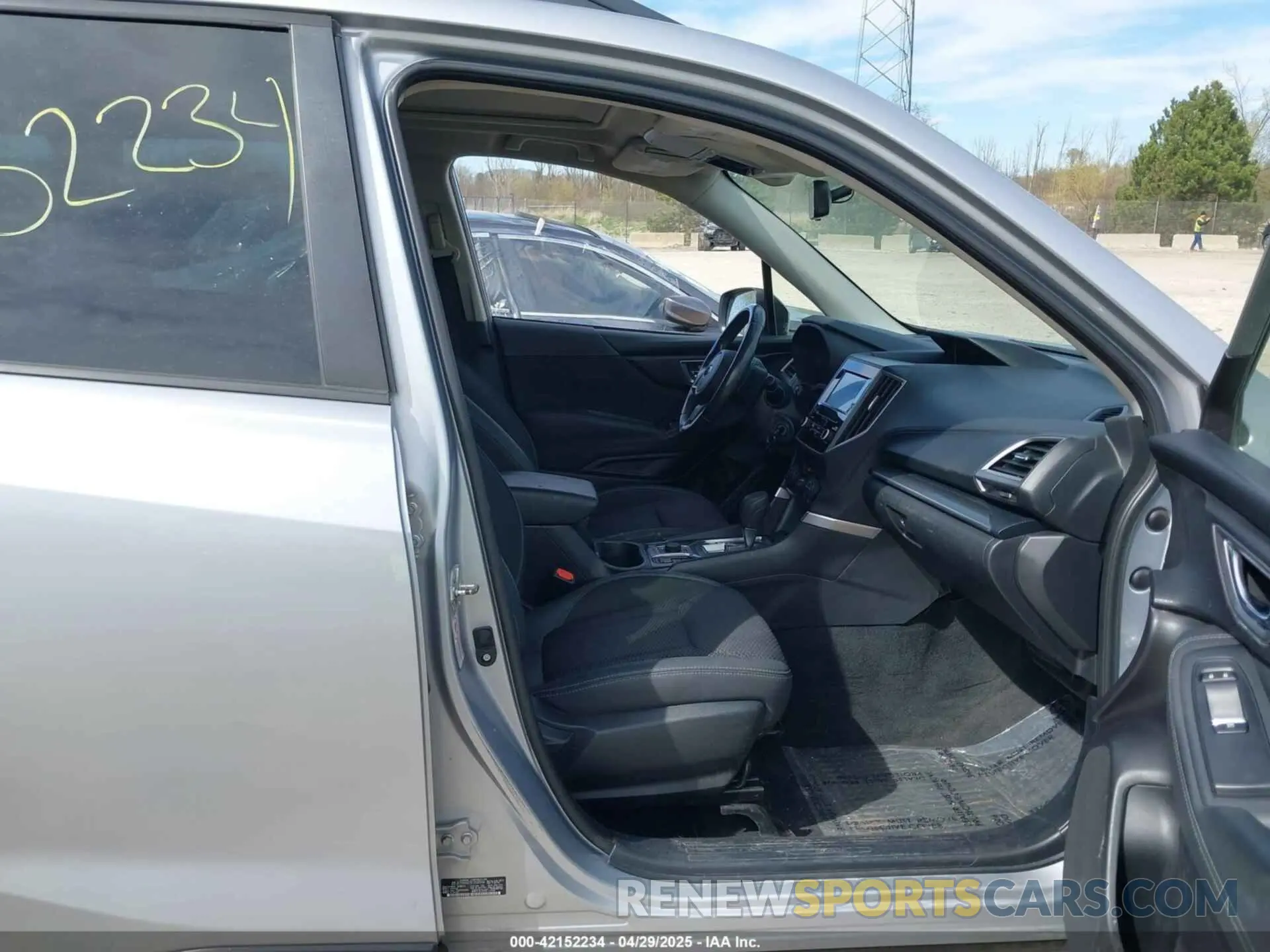 5 Photograph of a damaged car JF2SKAGC0LH556504 SUBARU FORESTER 2020