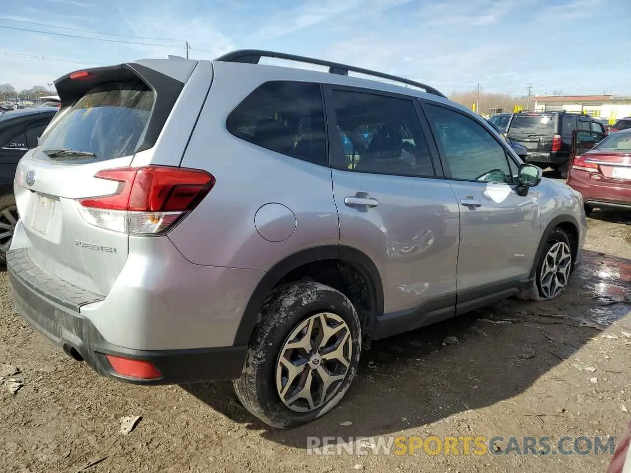 3 Photograph of a damaged car JF2SKAGC1LH582917 SUBARU FORESTER 2020