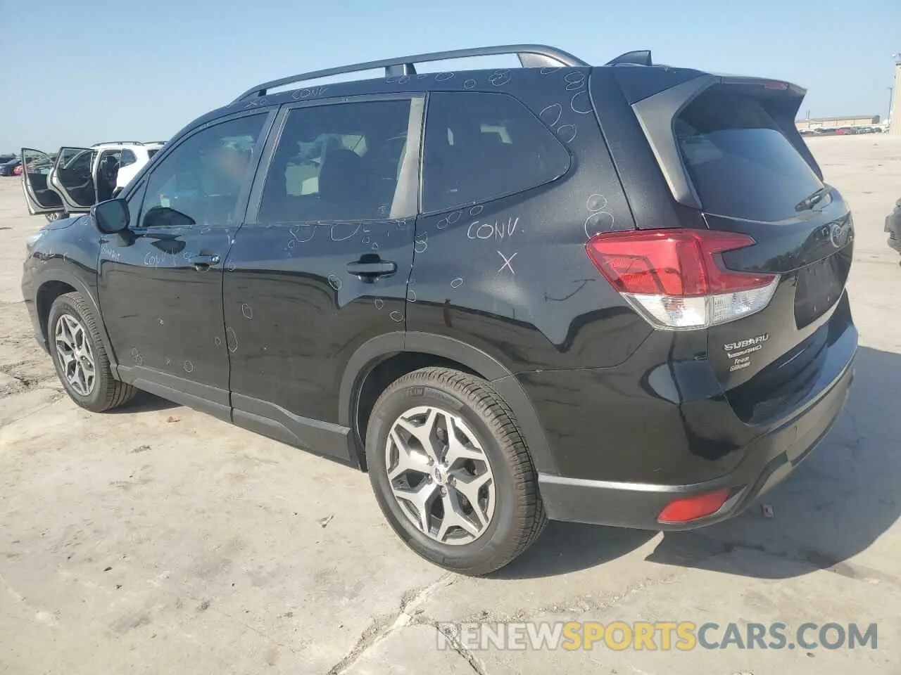 2 Photograph of a damaged car JF2SKAGC2LH477660 SUBARU FORESTER 2020