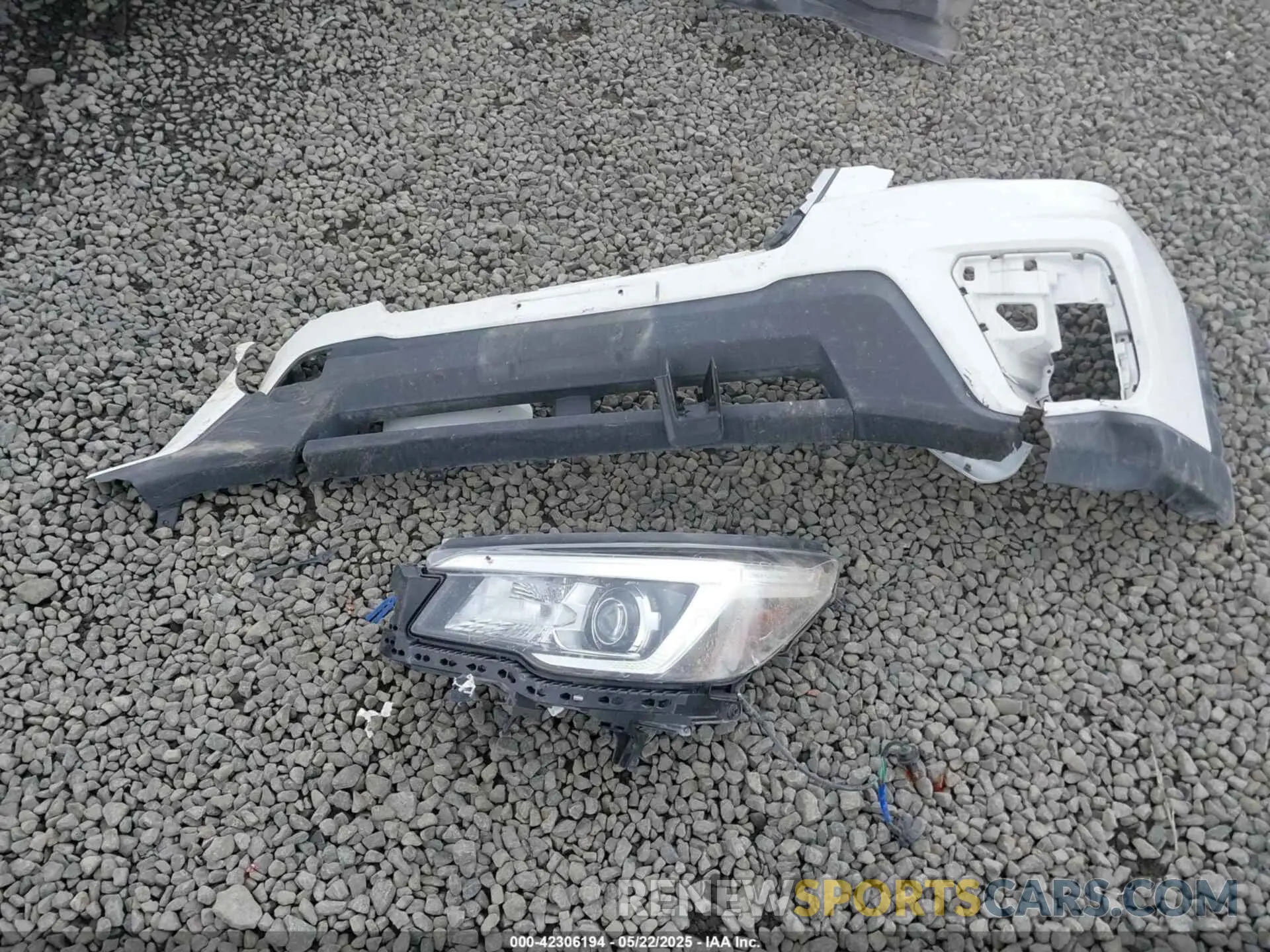 12 Photograph of a damaged car JF2SKAGC2LH529367 SUBARU FORESTER 2020