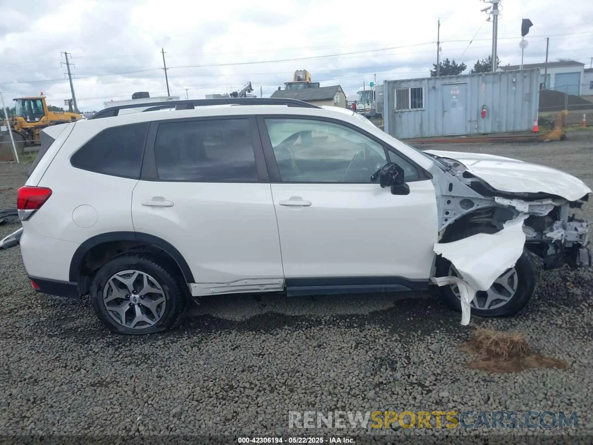 14 Photograph of a damaged car JF2SKAGC2LH529367 SUBARU FORESTER 2020
