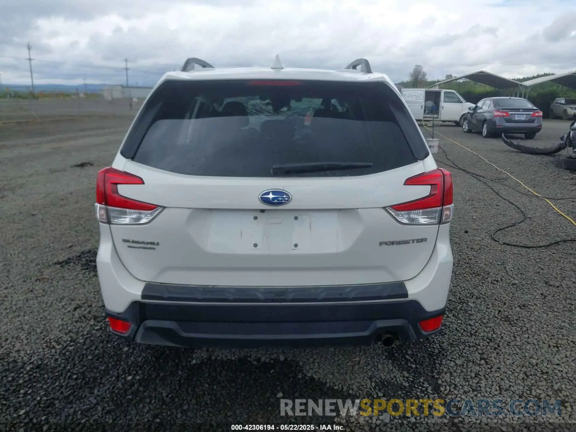 17 Photograph of a damaged car JF2SKAGC2LH529367 SUBARU FORESTER 2020