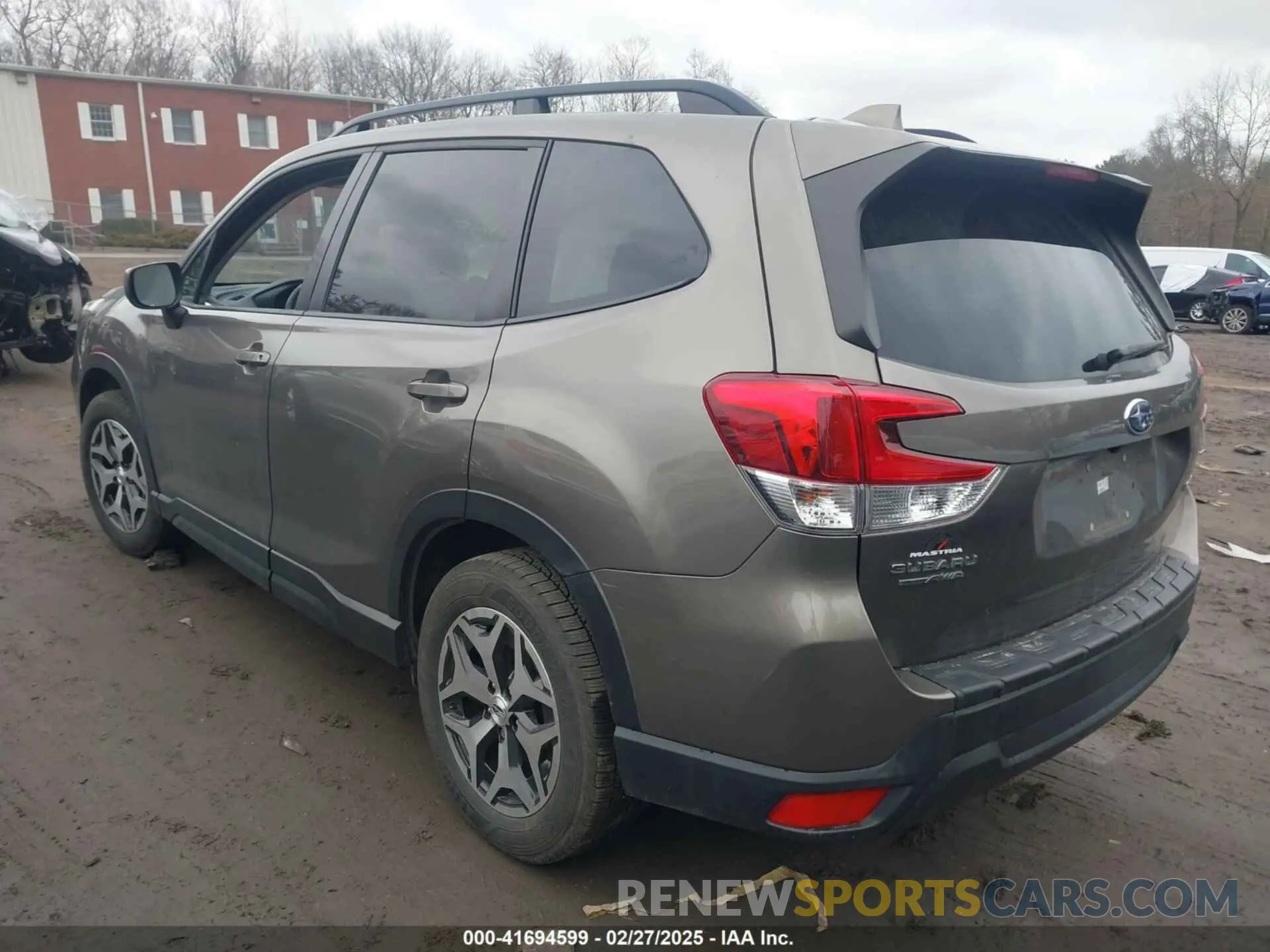 3 Photograph of a damaged car JF2SKAGC5LH443275 SUBARU FORESTER 2020