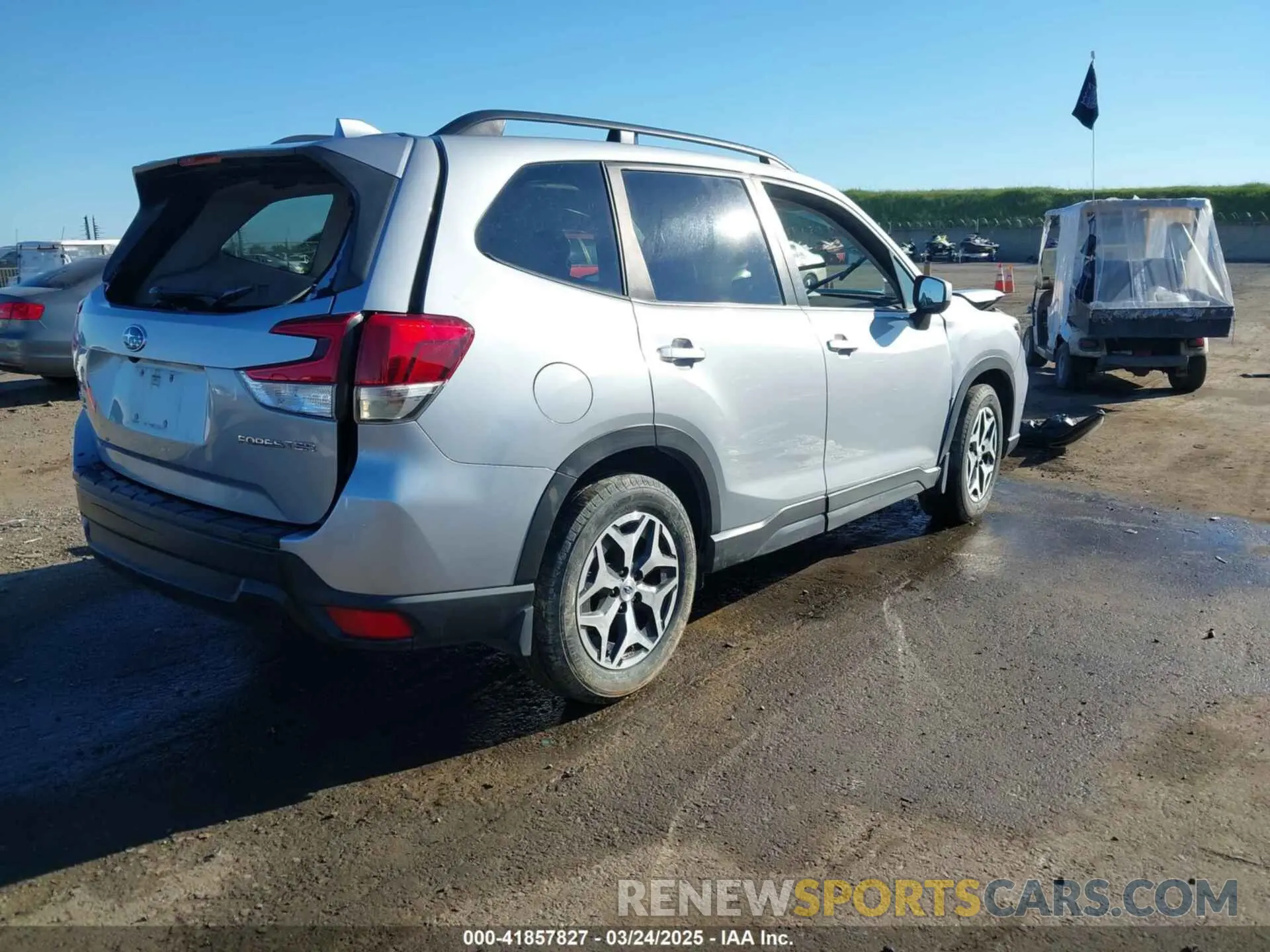 4 Photograph of a damaged car JF2SKAGC7LH459526 SUBARU FORESTER 2020