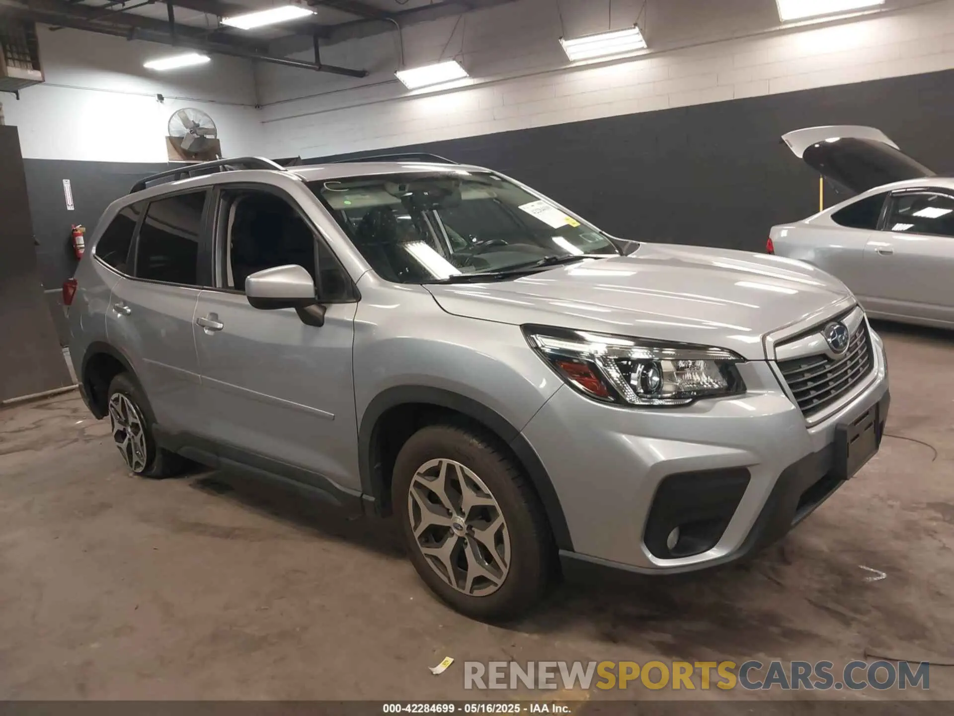 1 Photograph of a damaged car JF2SKAJC0LH405042 SUBARU FORESTER 2020