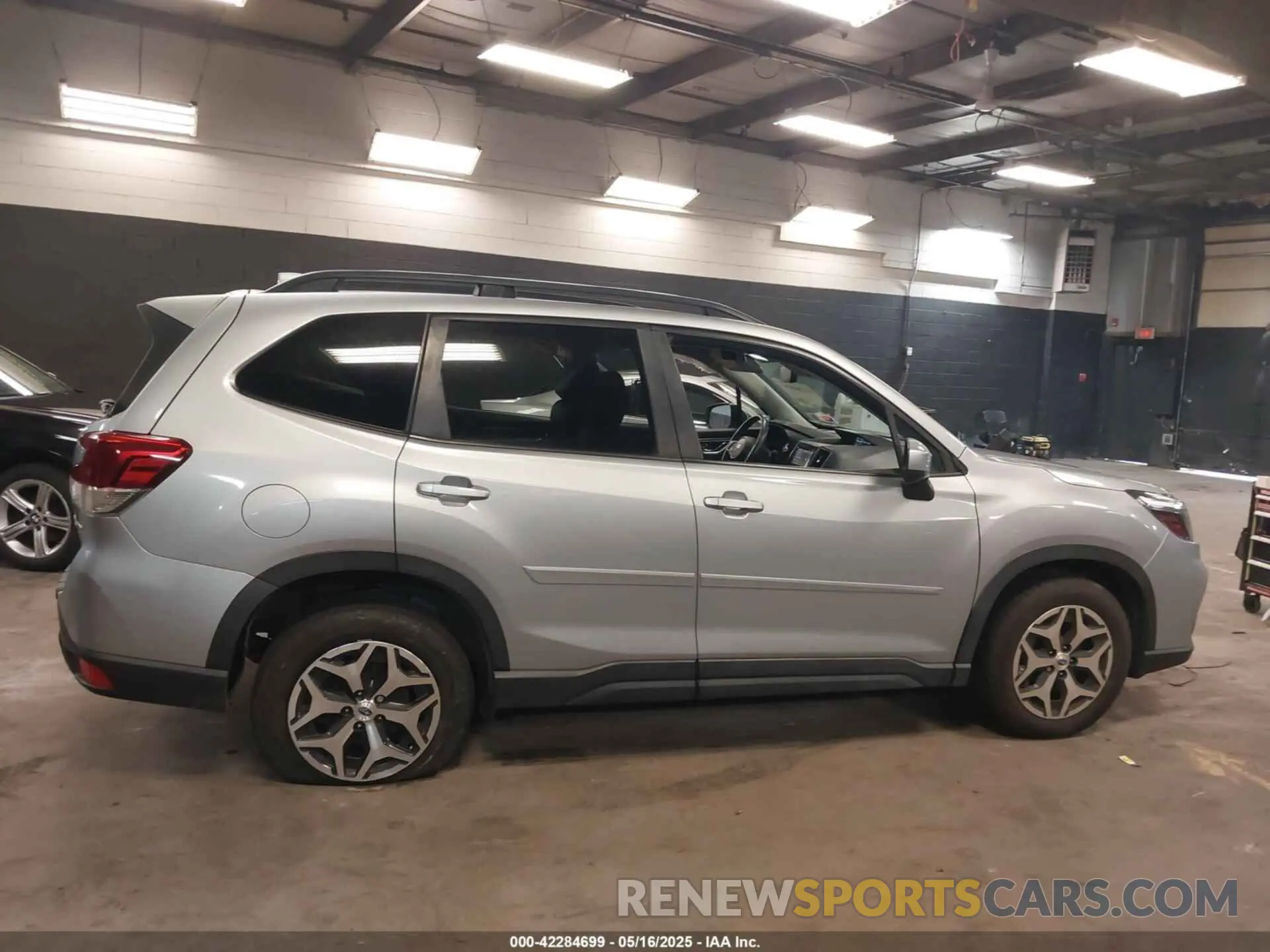 13 Photograph of a damaged car JF2SKAJC0LH405042 SUBARU FORESTER 2020
