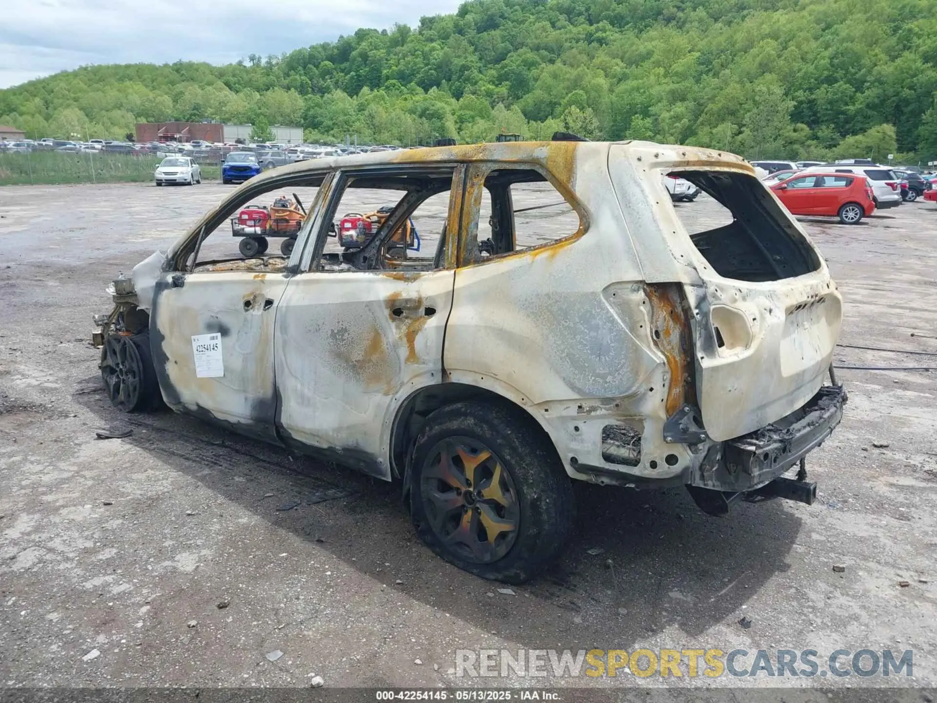 3 Photograph of a damaged car JF2SKAJC0LH568466 SUBARU FORESTER 2020