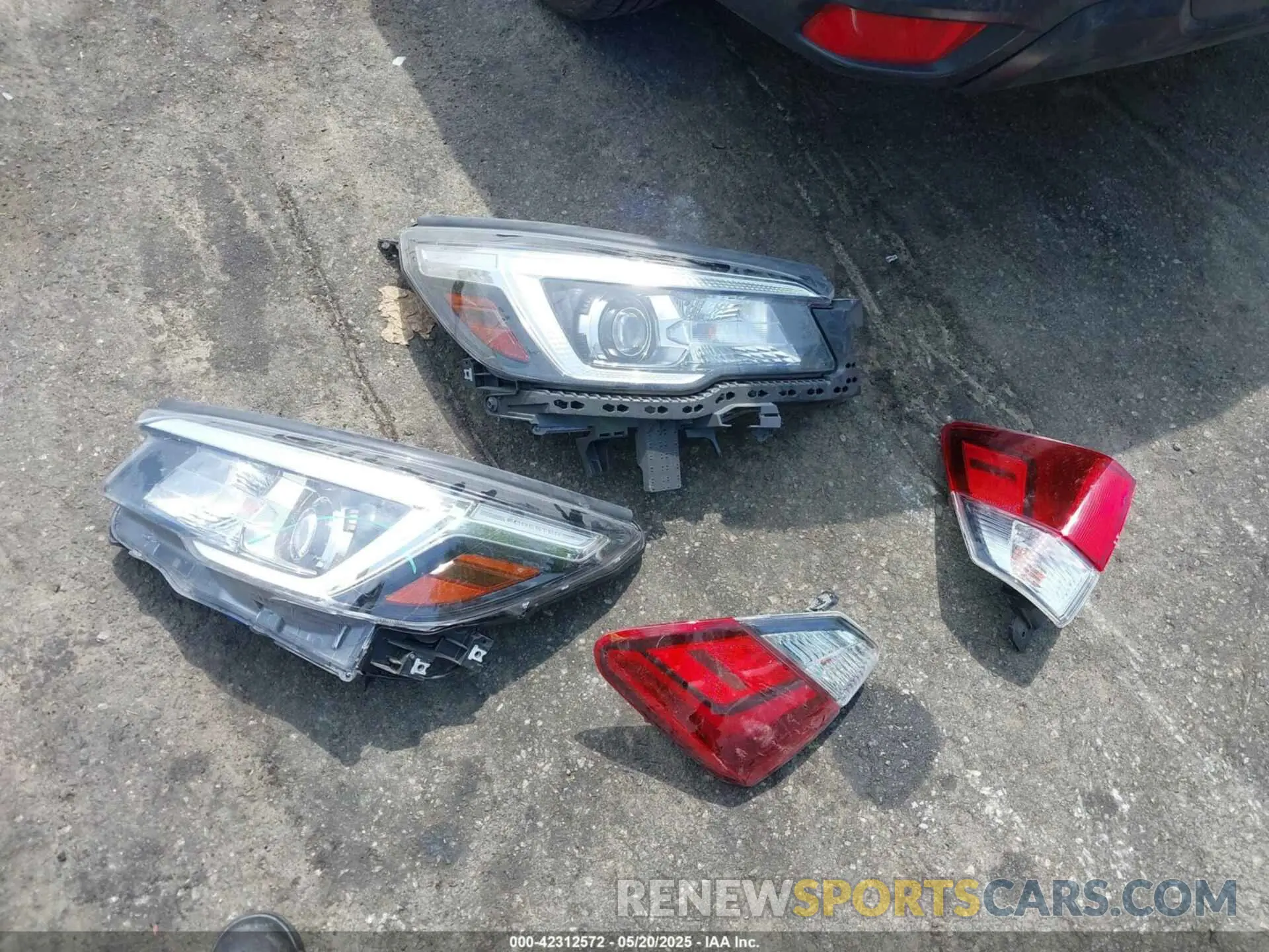 12 Photograph of a damaged car JF2SKAJC1LH403140 SUBARU FORESTER 2020