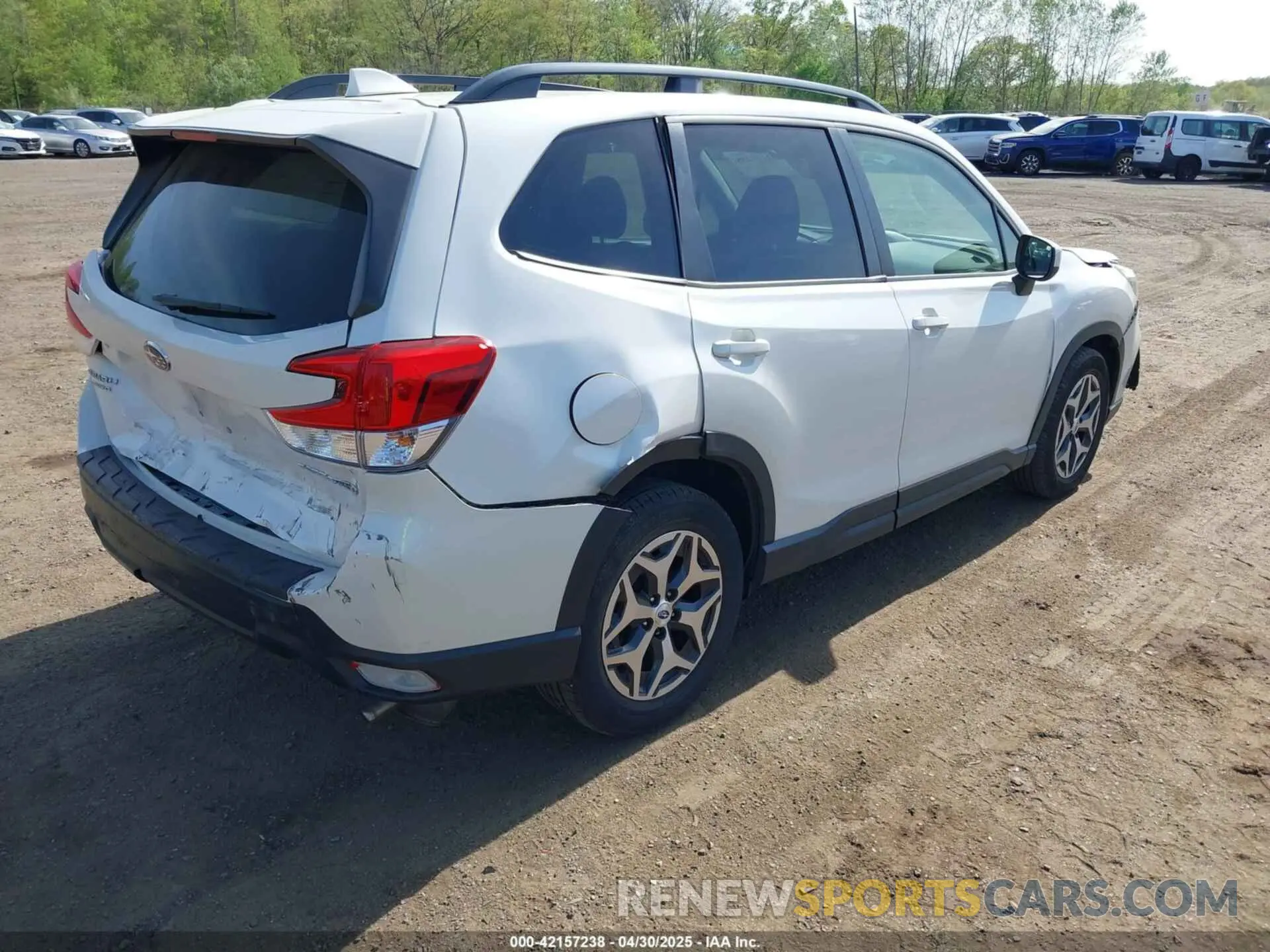 4 Photograph of a damaged car JF2SKAJC1LH442844 SUBARU FORESTER 2020