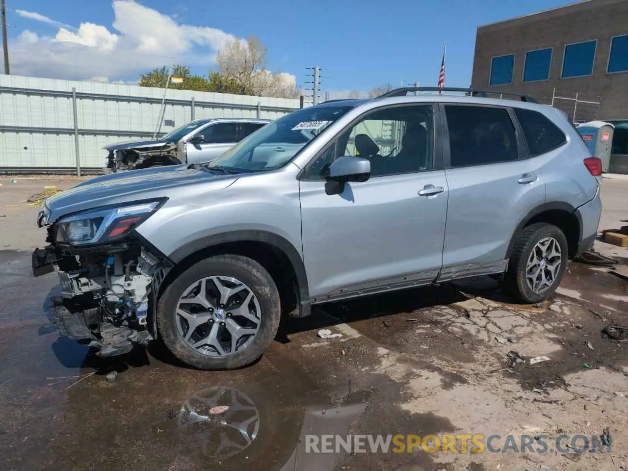 1 Photograph of a damaged car JF2SKAJC1LH513671 SUBARU FORESTER 2020