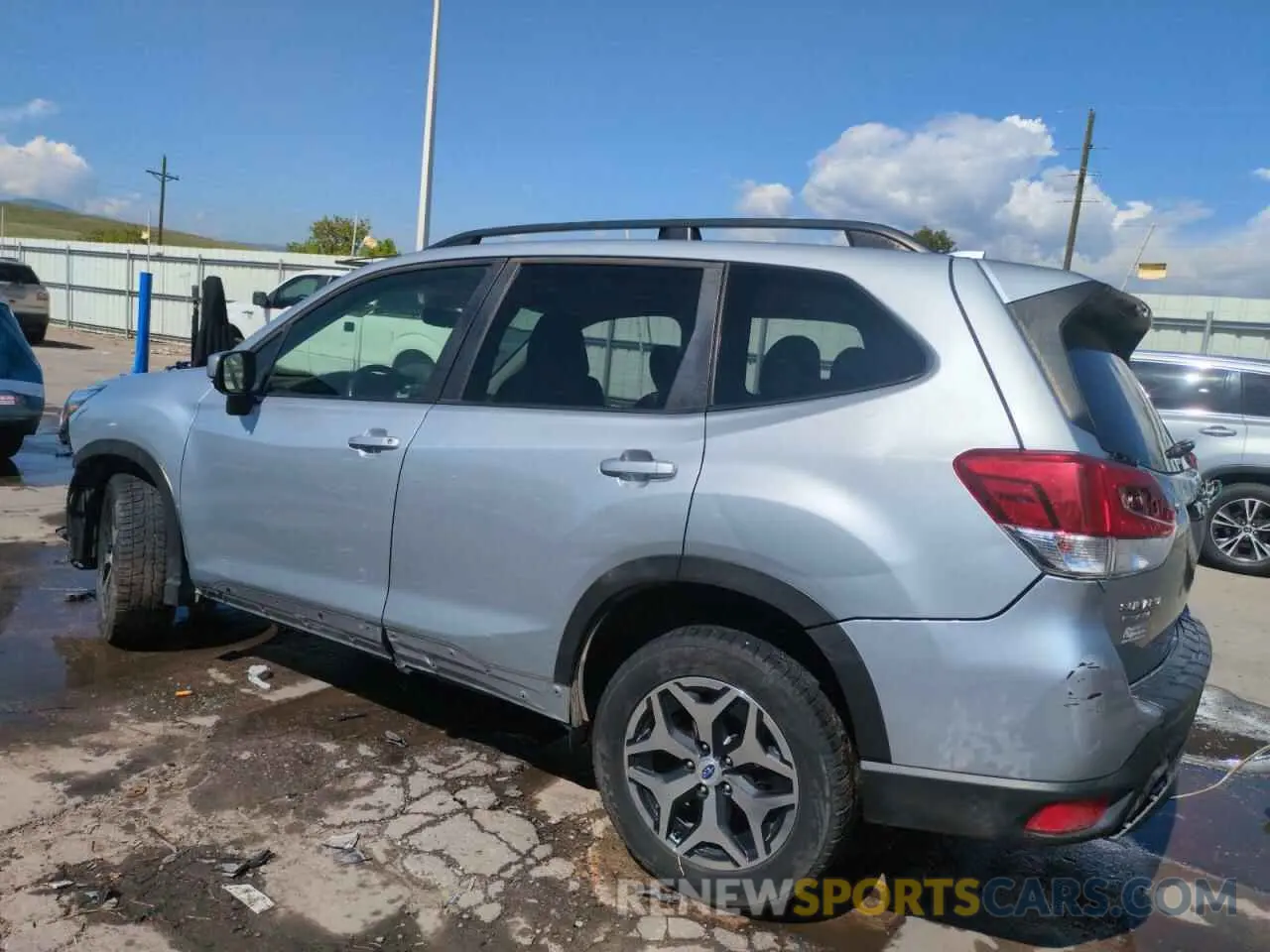 2 Photograph of a damaged car JF2SKAJC1LH513671 SUBARU FORESTER 2020