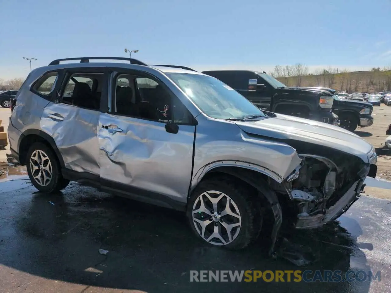 4 Photograph of a damaged car JF2SKAJC1LH513671 SUBARU FORESTER 2020
