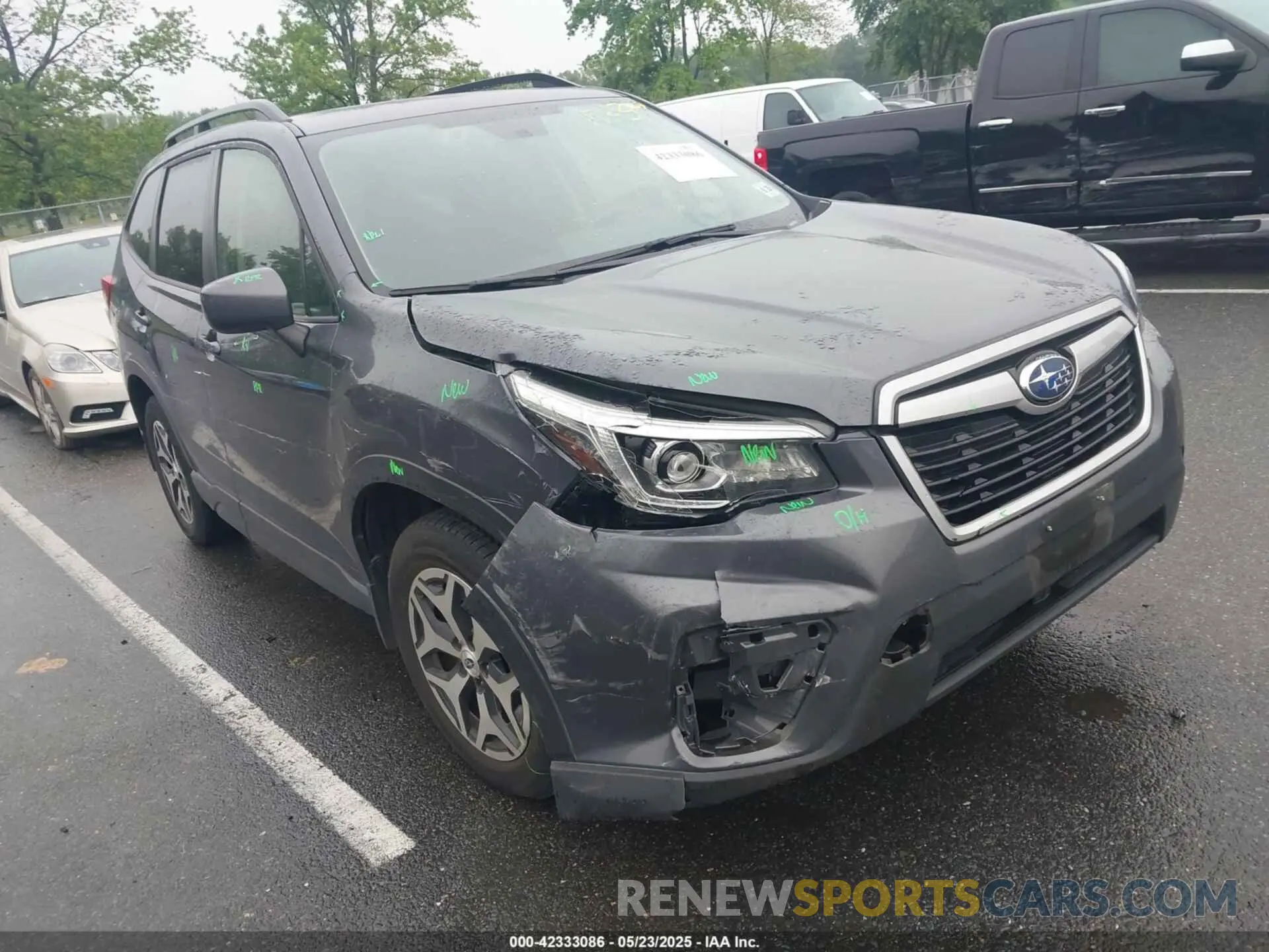 1 Photograph of a damaged car JF2SKAJC1LH594753 SUBARU FORESTER 2020