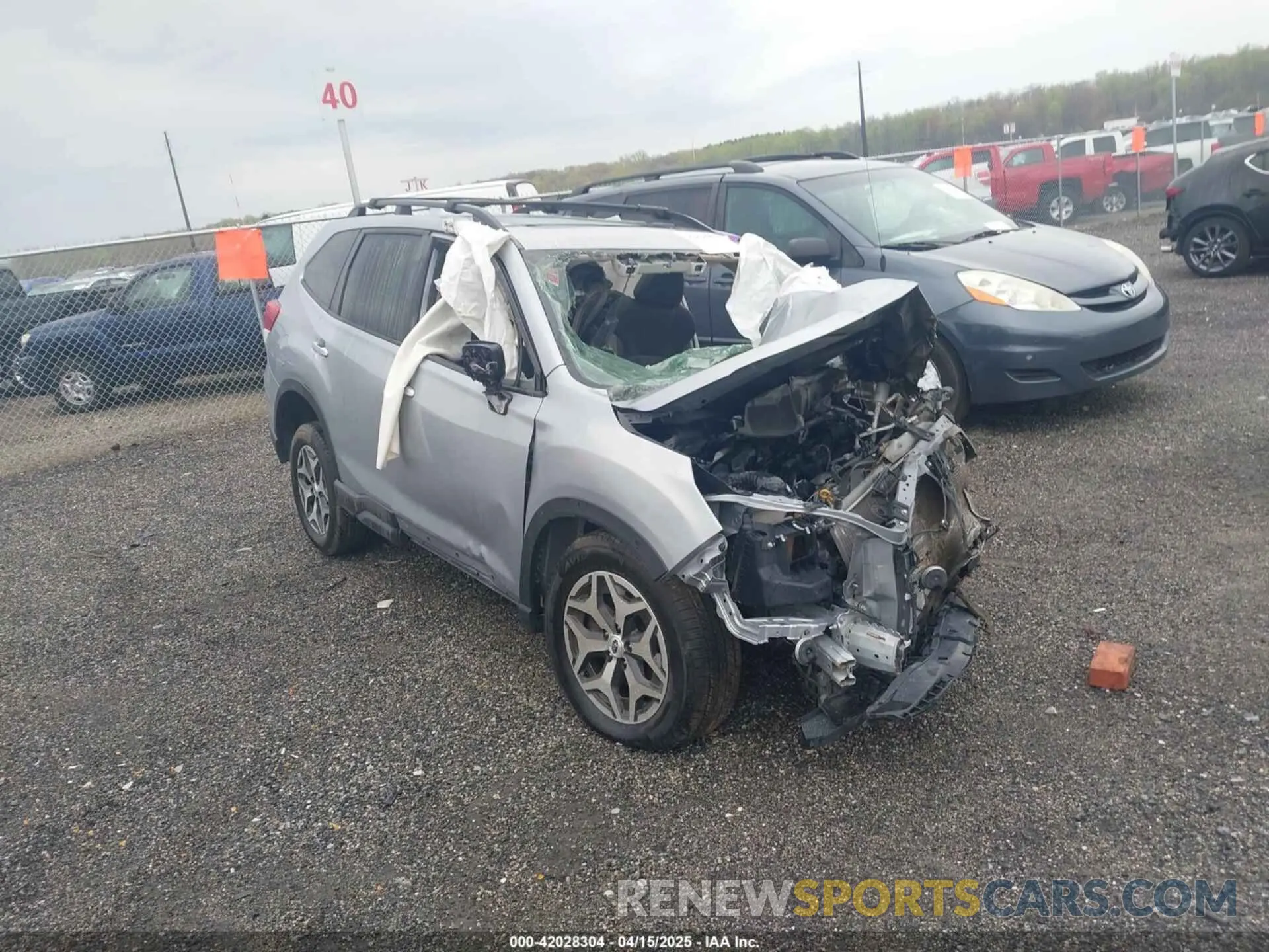 1 Photograph of a damaged car JF2SKAJC2LH509662 SUBARU FORESTER 2020