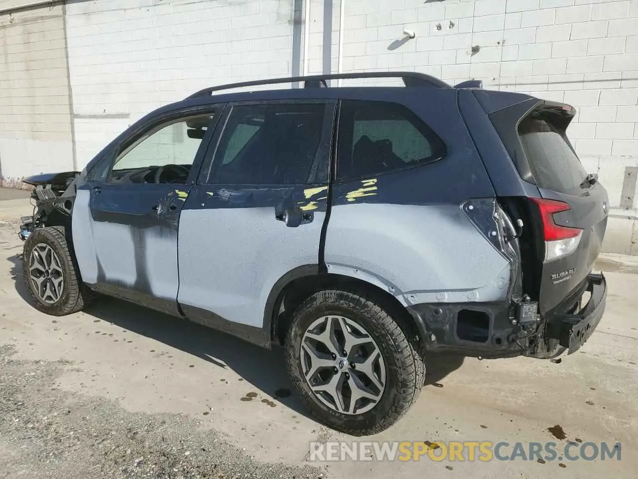 2 Photograph of a damaged car JF2SKAJC2LH518295 SUBARU FORESTER 2020