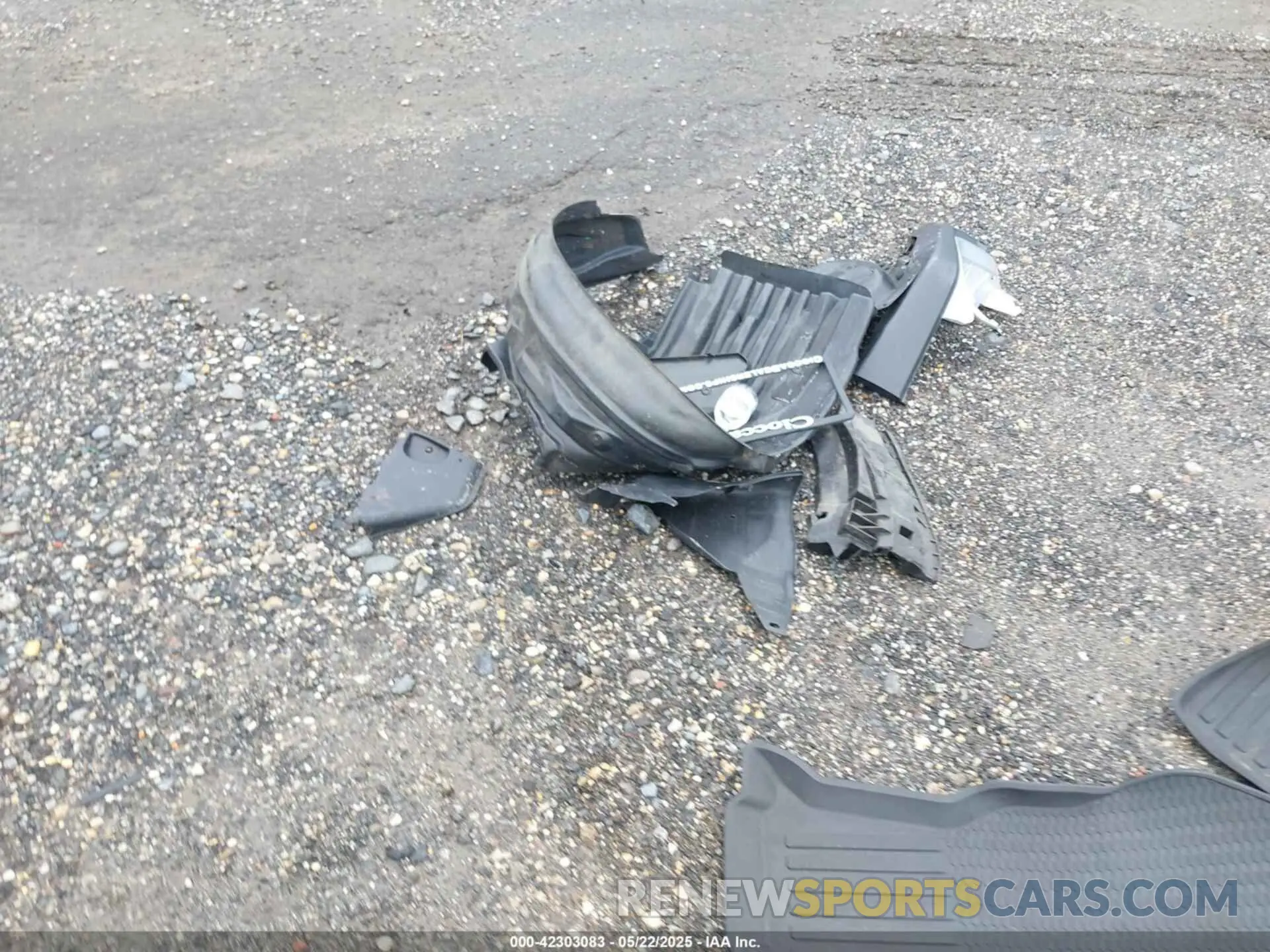 12 Photograph of a damaged car JF2SKAJC2LH528891 SUBARU FORESTER 2020