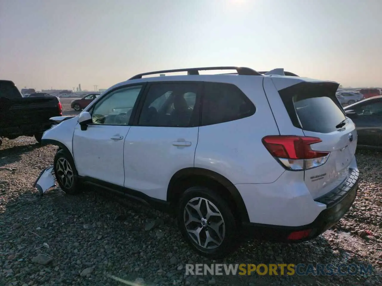 2 Photograph of a damaged car JF2SKAJC2LH598441 SUBARU FORESTER 2020