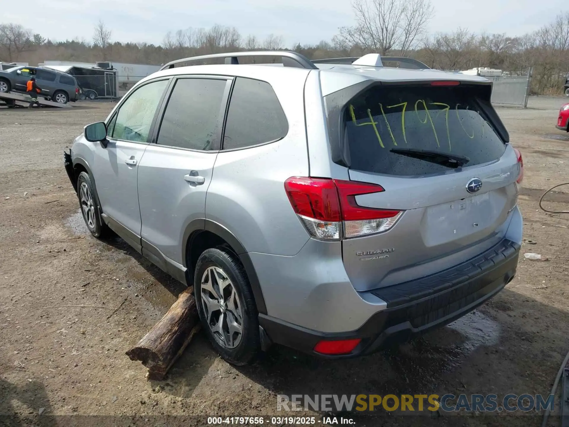 3 Photograph of a damaged car JF2SKAJC3LH529984 SUBARU FORESTER 2020