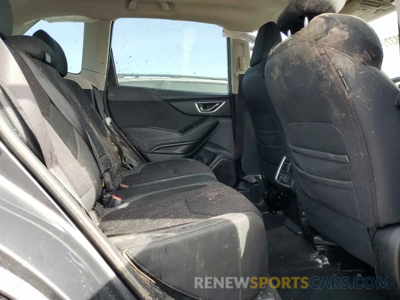 11 Photograph of a damaged car JF2SKAJC4LH527340 SUBARU FORESTER 2020