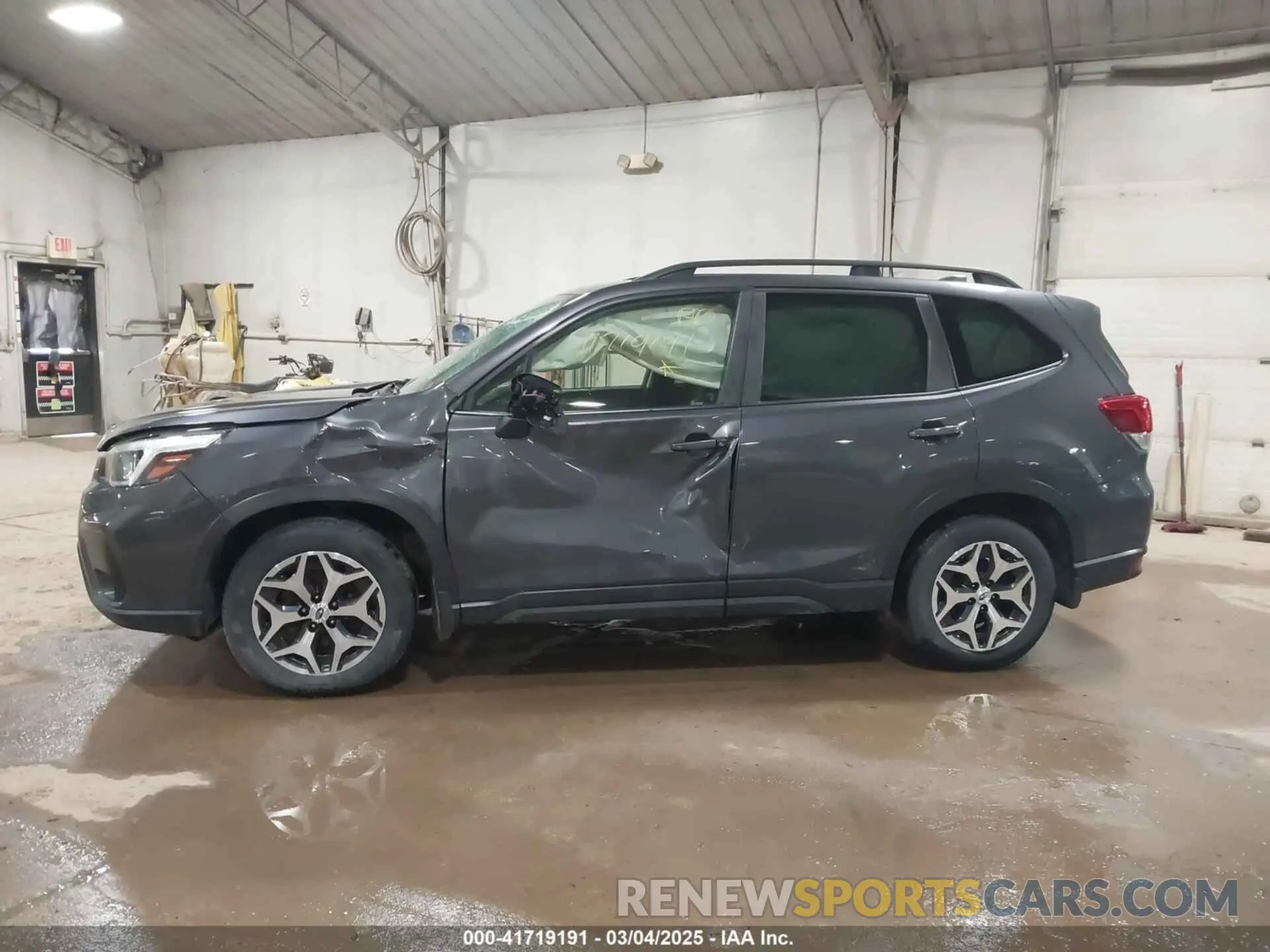 14 Photograph of a damaged car JF2SKAJC4LH544347 SUBARU FORESTER 2020