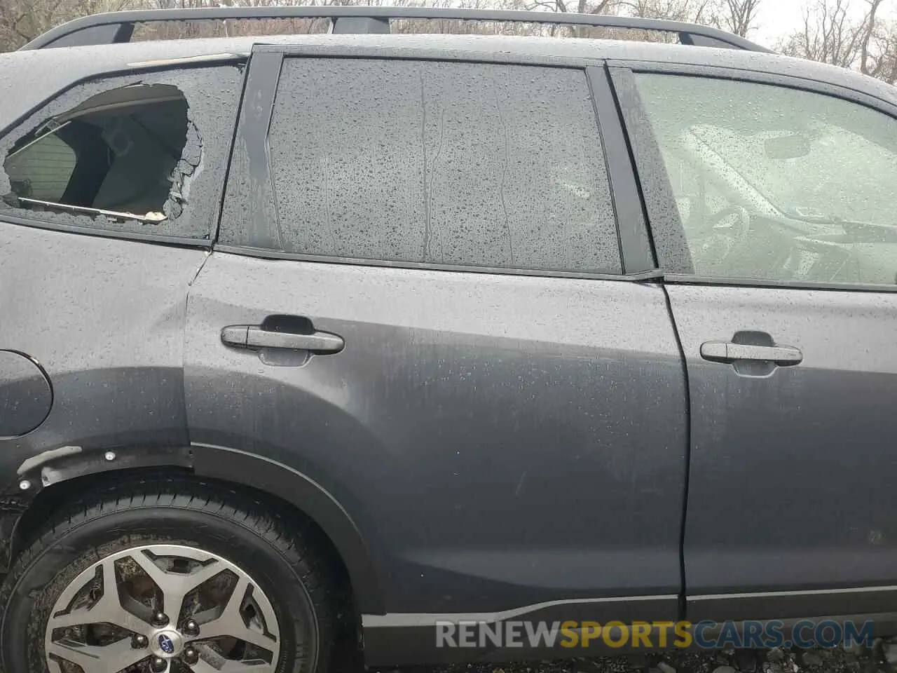 11 Photograph of a damaged car JF2SKAJC5LH577857 SUBARU FORESTER 2020