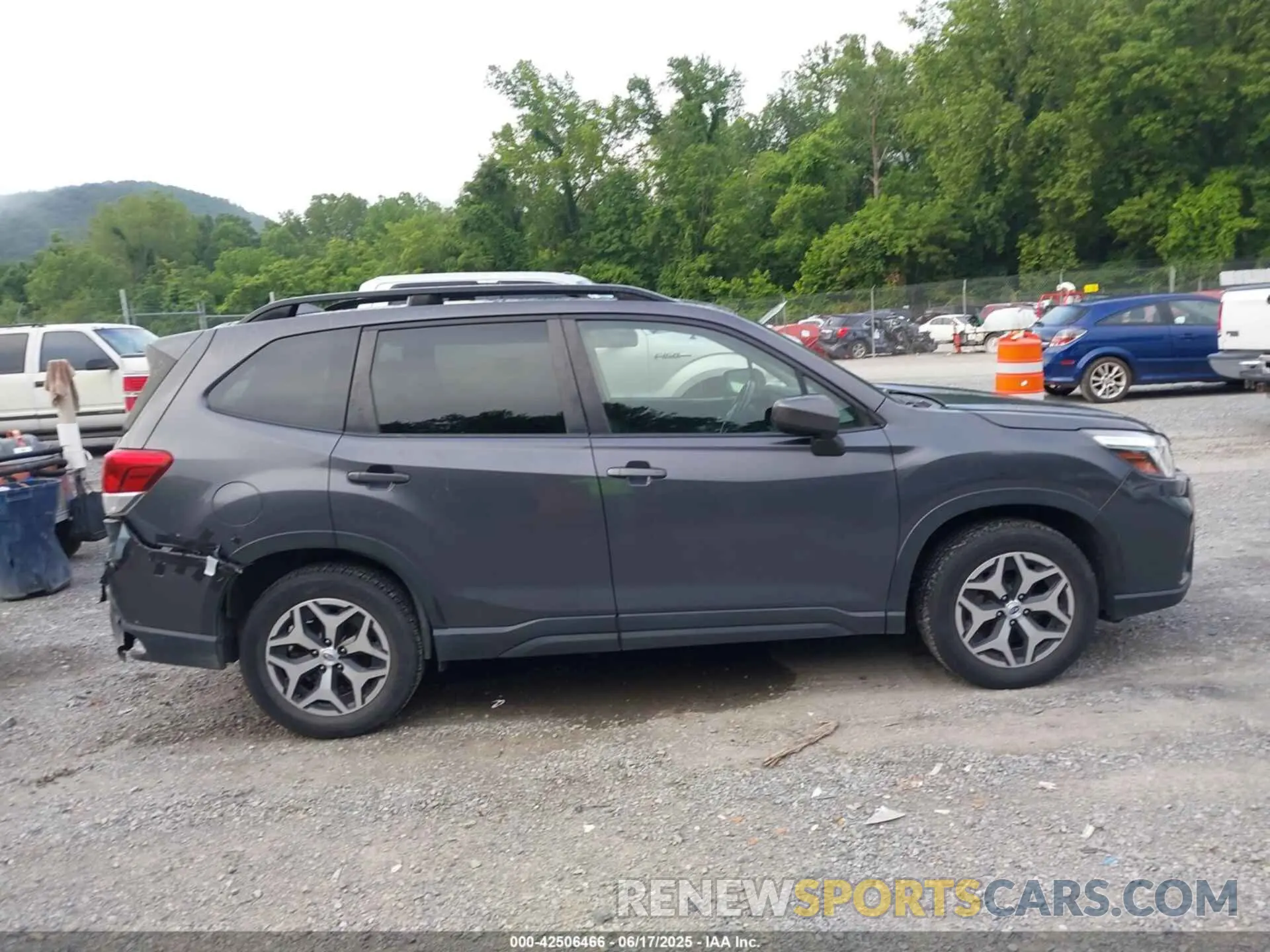 13 Photograph of a damaged car JF2SKAJC8LH413888 SUBARU FORESTER 2020