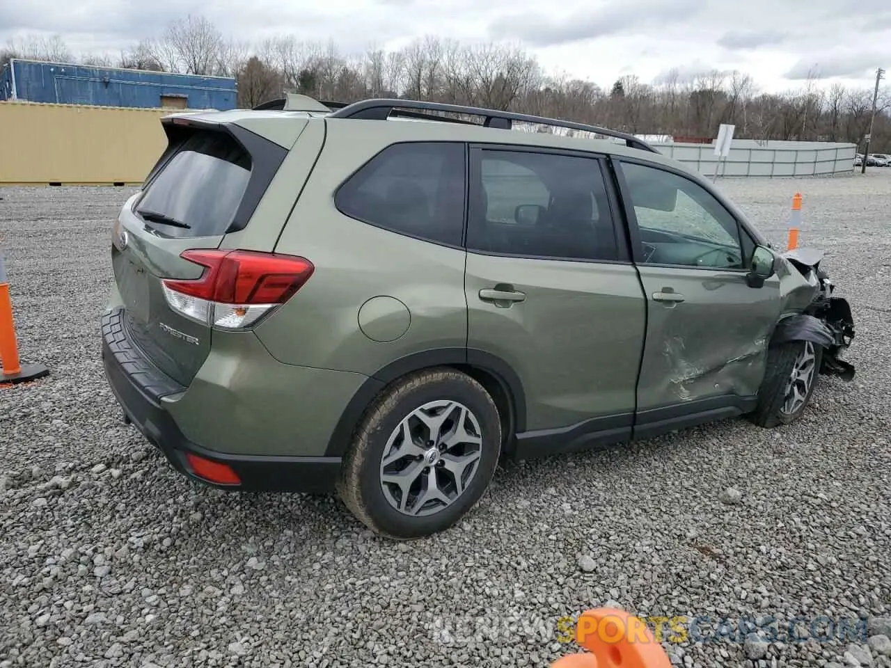 3 Photograph of a damaged car JF2SKAJC8LH420680 SUBARU FORESTER 2020
