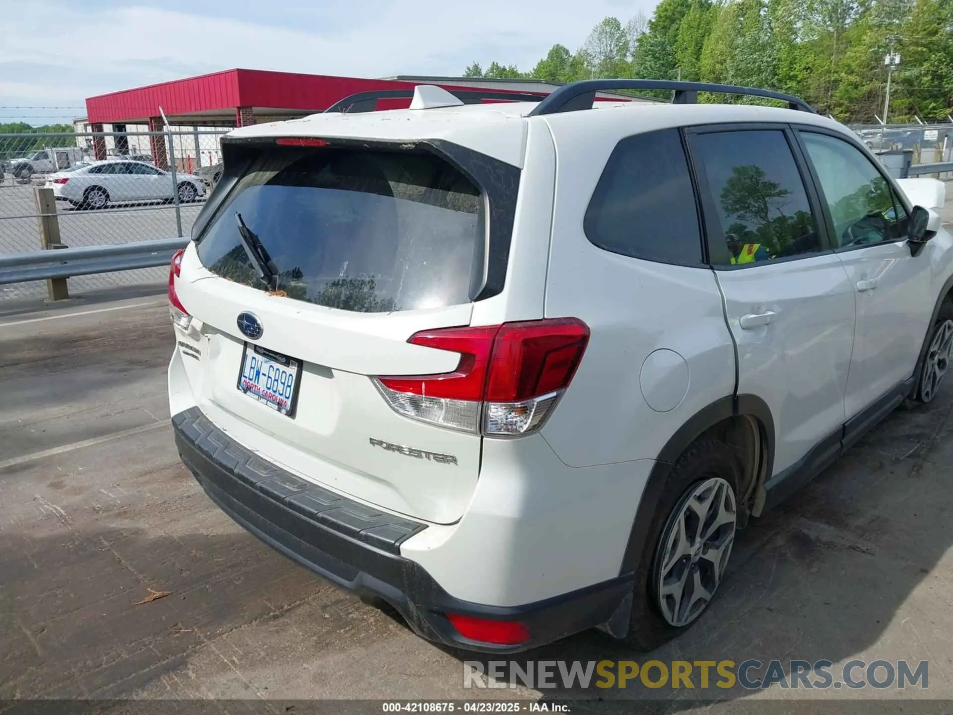 4 Photograph of a damaged car JF2SKAJC8LH430965 SUBARU FORESTER 2020