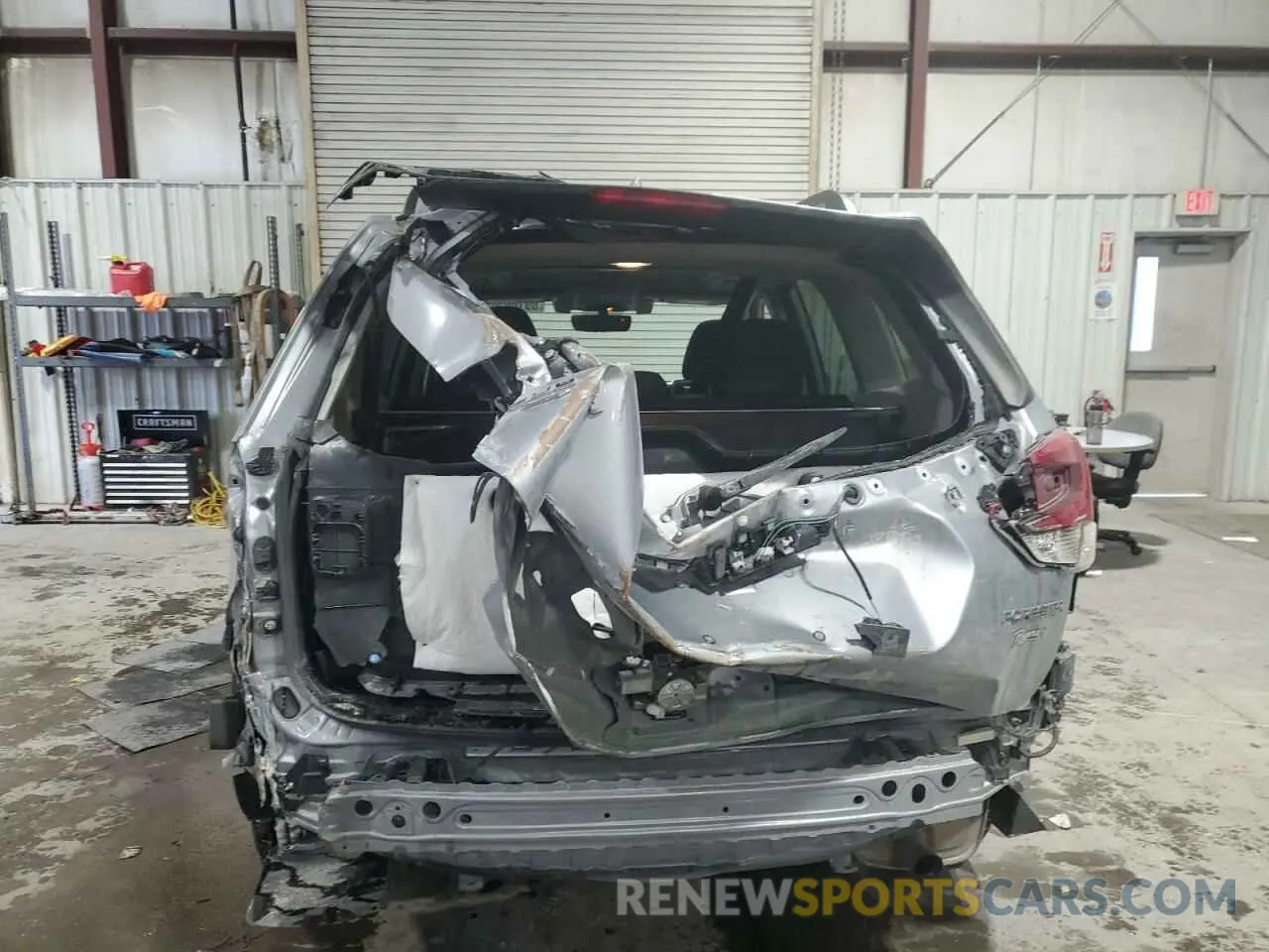 6 Photograph of a damaged car JF2SKAJC8LH582244 SUBARU FORESTER 2020