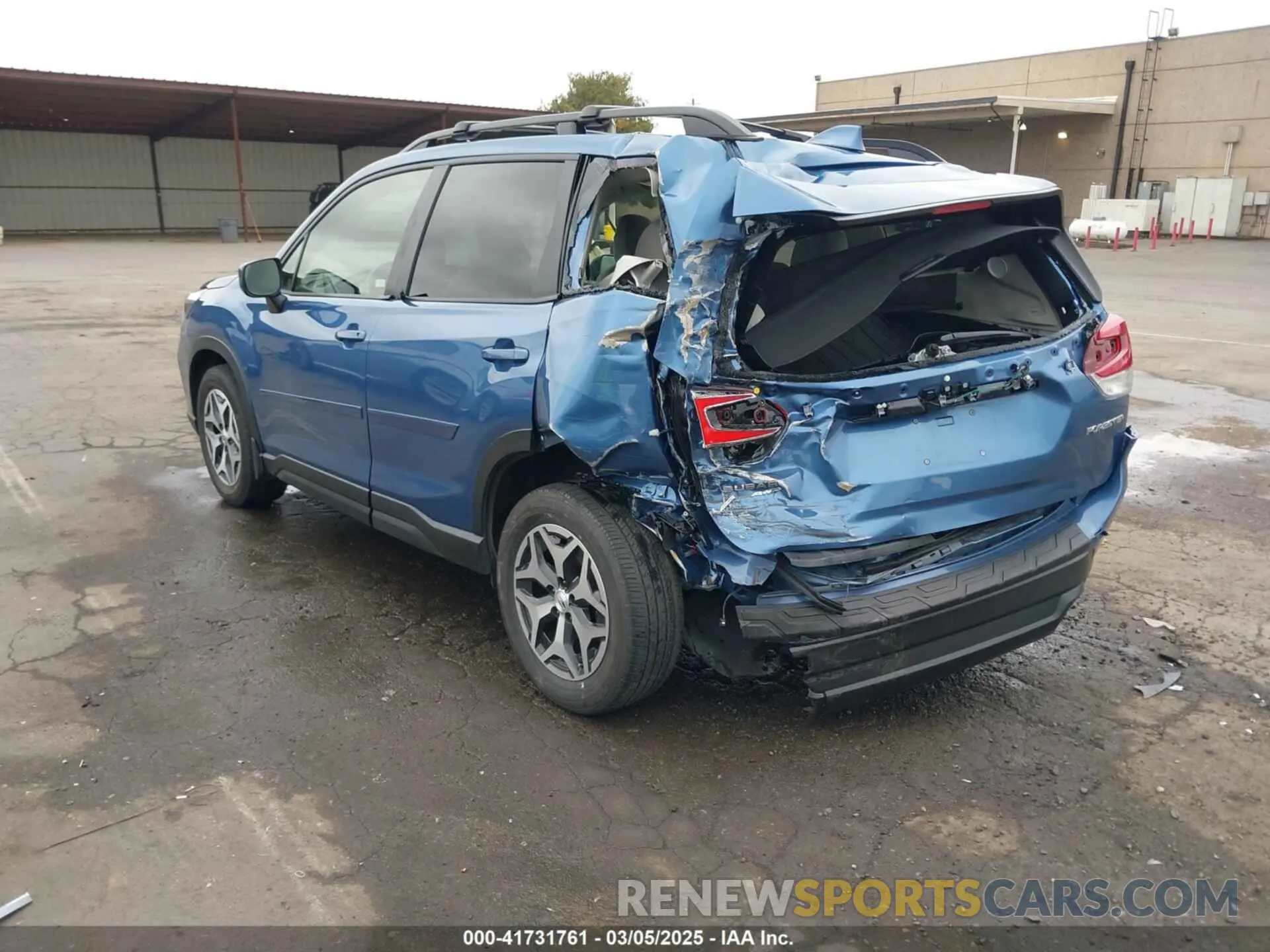 3 Photograph of a damaged car JF2SKAJC9LH582236 SUBARU FORESTER 2020