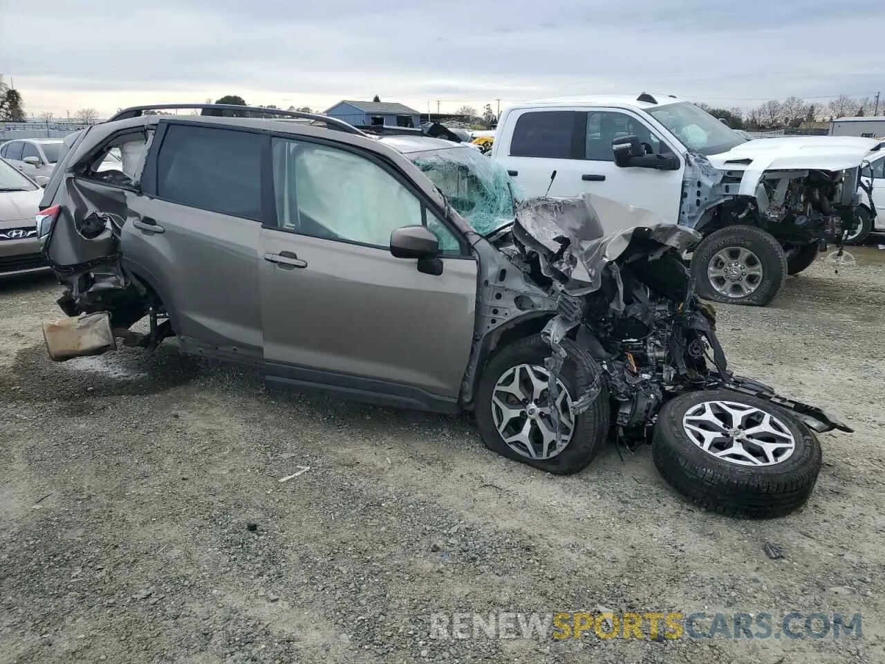 4 Photograph of a damaged car JF2SKAJCXLH430532 SUBARU FORESTER 2020