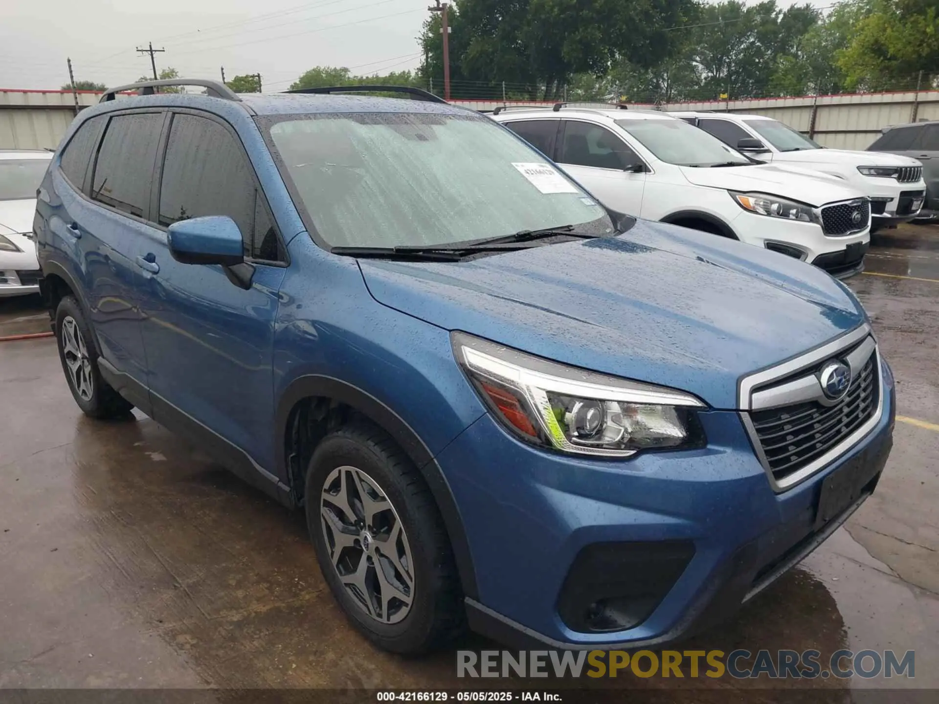 1 Photograph of a damaged car JF2SKAJCXLH582388 SUBARU FORESTER 2020