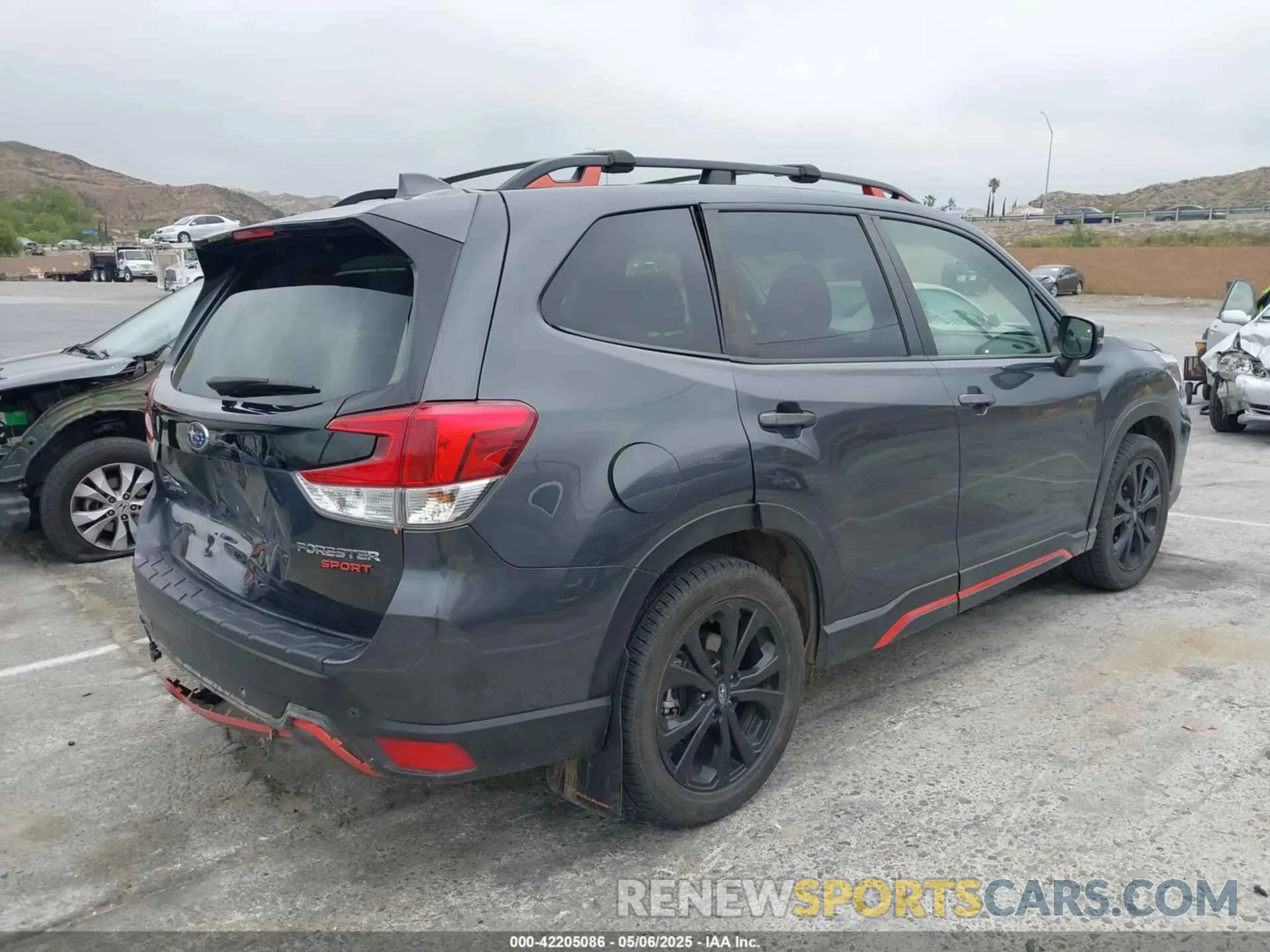 4 Photograph of a damaged car JF2SKAMC5LH506198 SUBARU FORESTER 2020