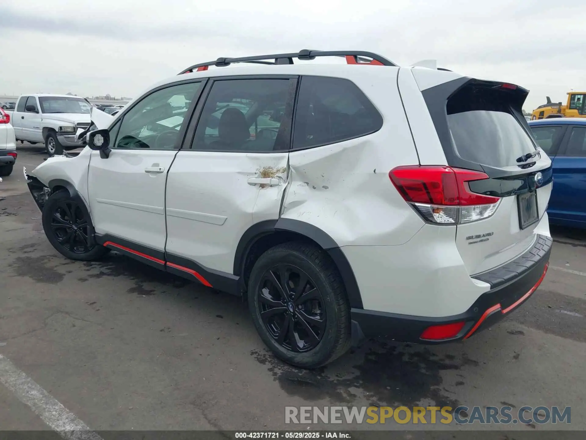 3 Photograph of a damaged car JF2SKAMCXLH556000 SUBARU FORESTER 2020