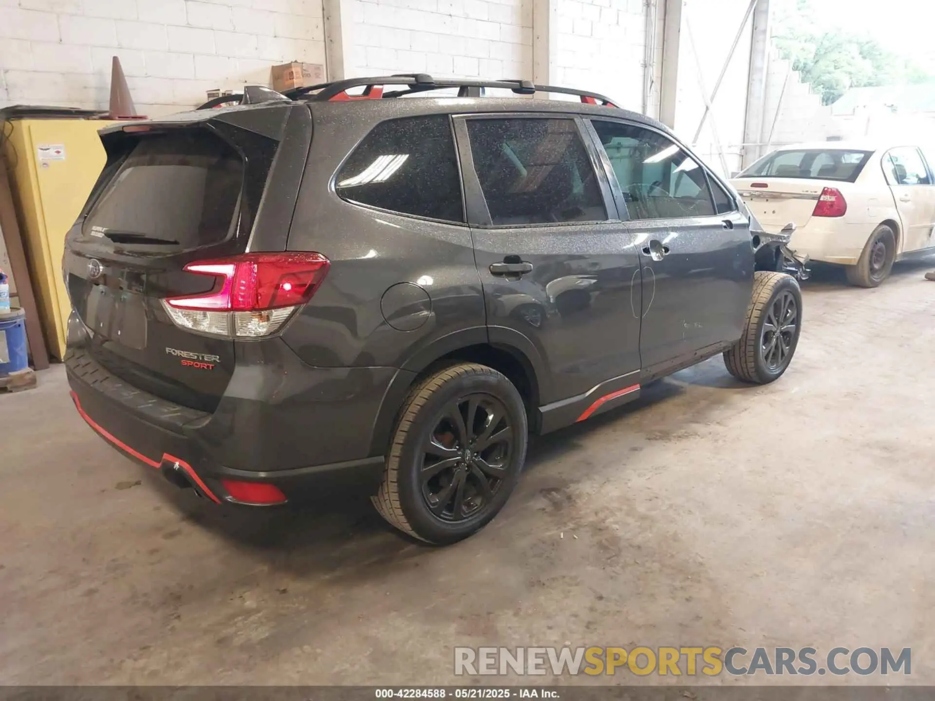 4 Photograph of a damaged car JF2SKARC8LH603680 SUBARU FORESTER 2020