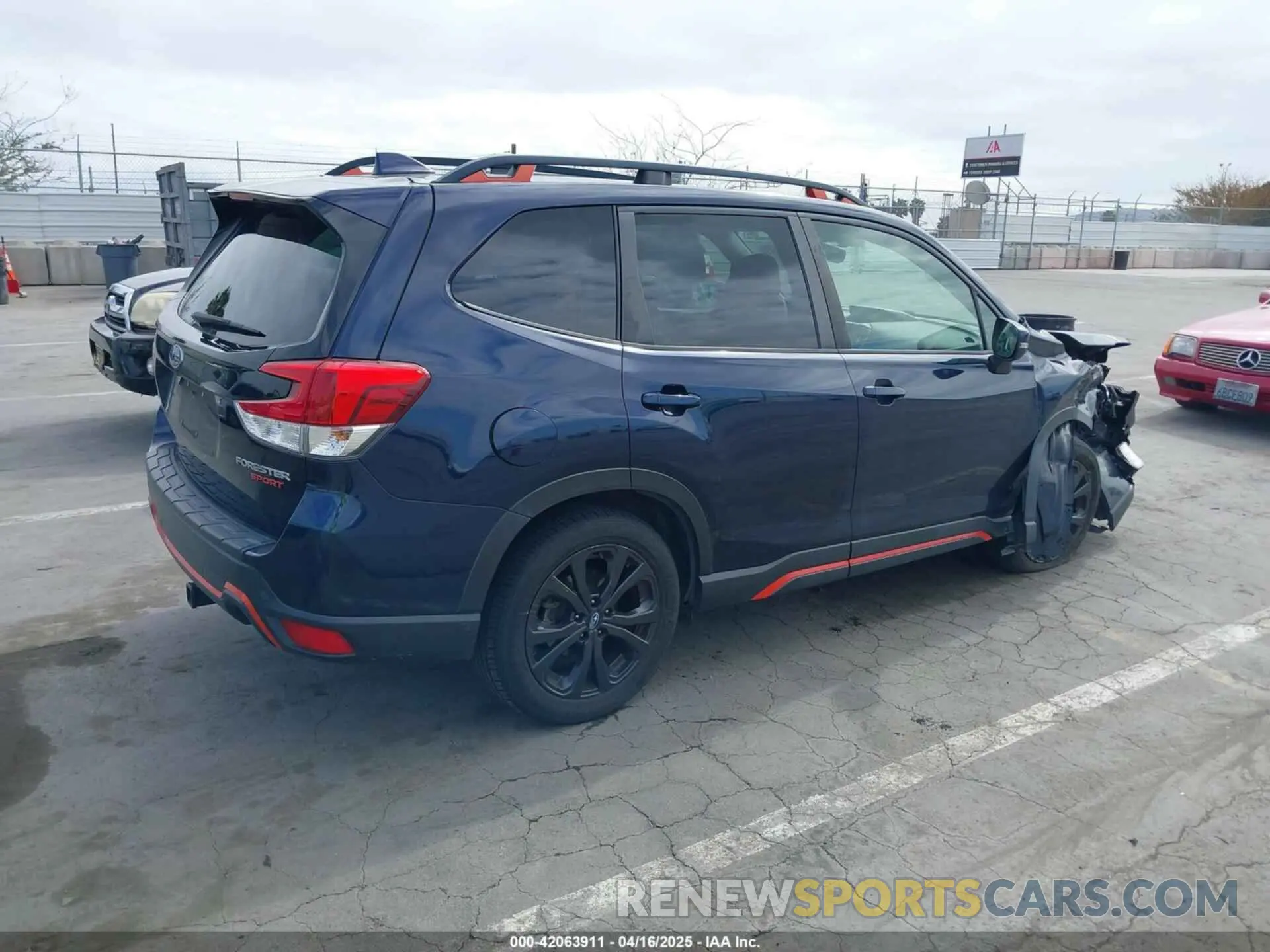4 Photograph of a damaged car JF2SKARCXLH424184 SUBARU FORESTER 2020
