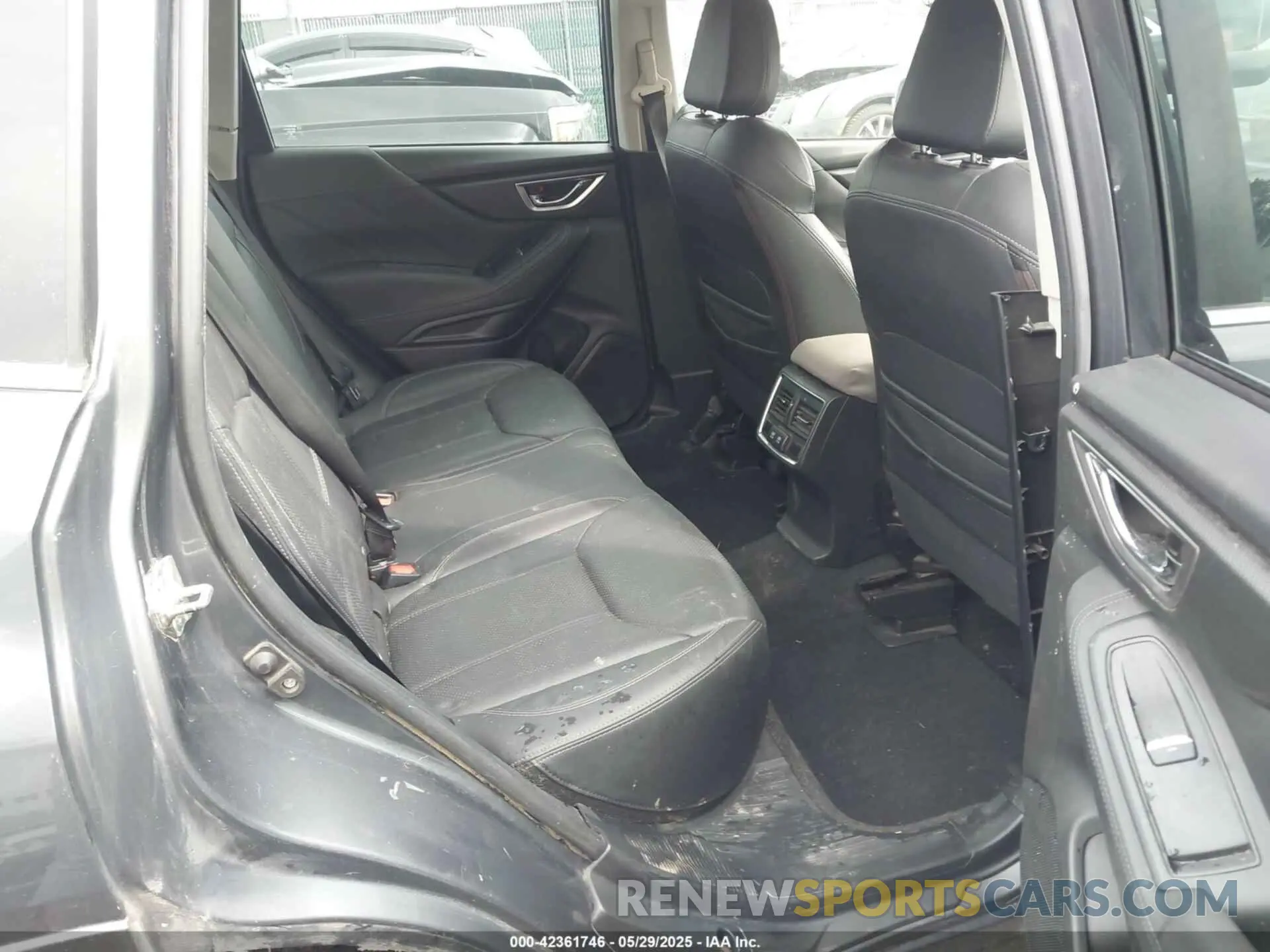 8 Photograph of a damaged car JF2SKASC2LH525195 SUBARU FORESTER 2020