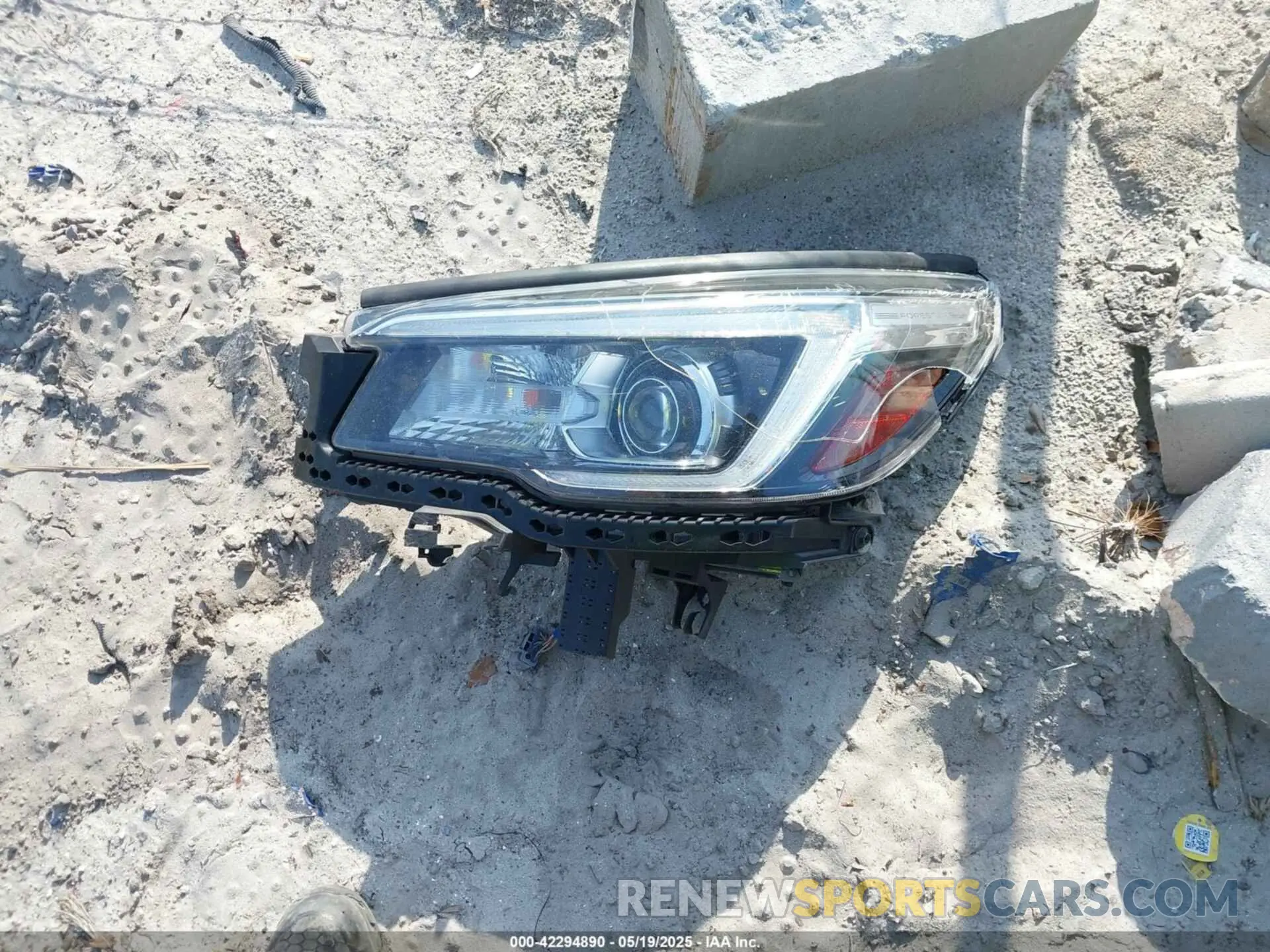 12 Photograph of a damaged car JF2SKAUC5LH513197 SUBARU FORESTER 2020