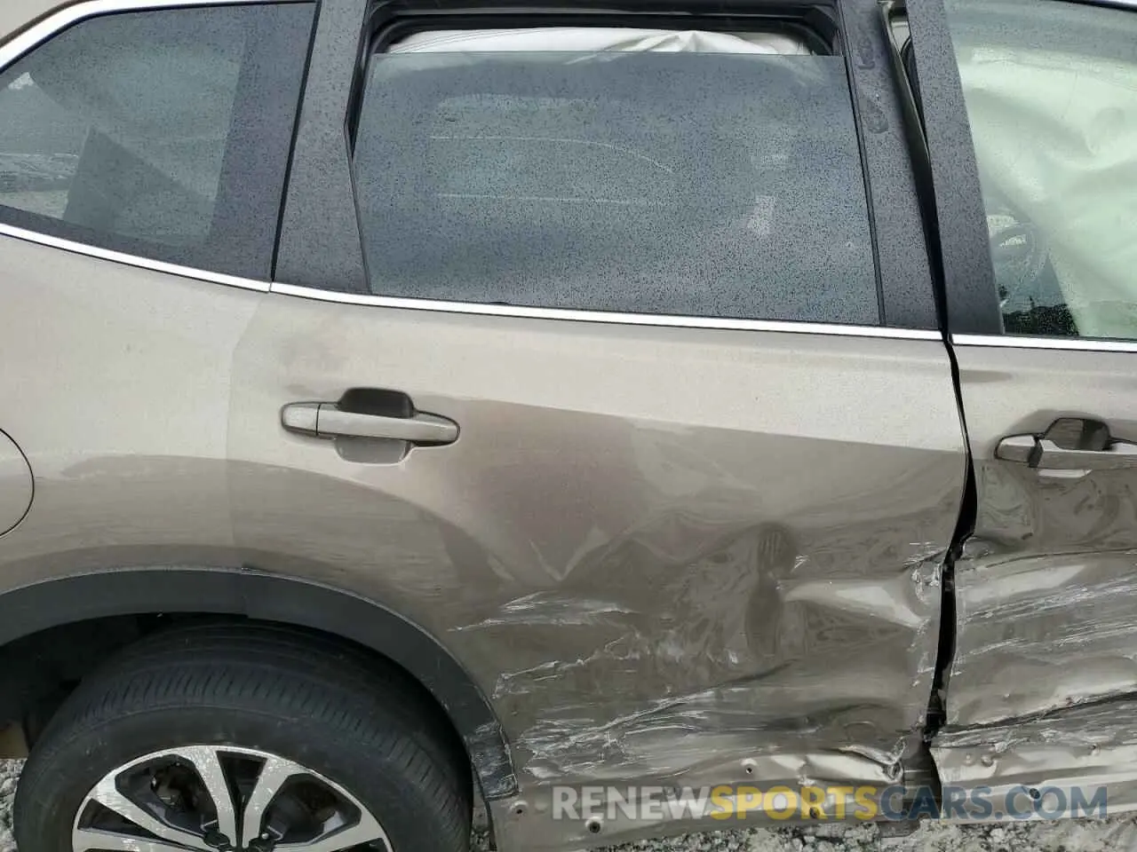 11 Photograph of a damaged car JF2SKAUC5LH596971 SUBARU FORESTER 2020