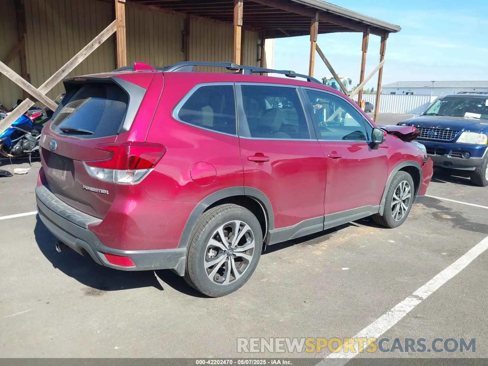 4 Photograph of a damaged car JF2SKAUC6LH556365 SUBARU FORESTER 2020