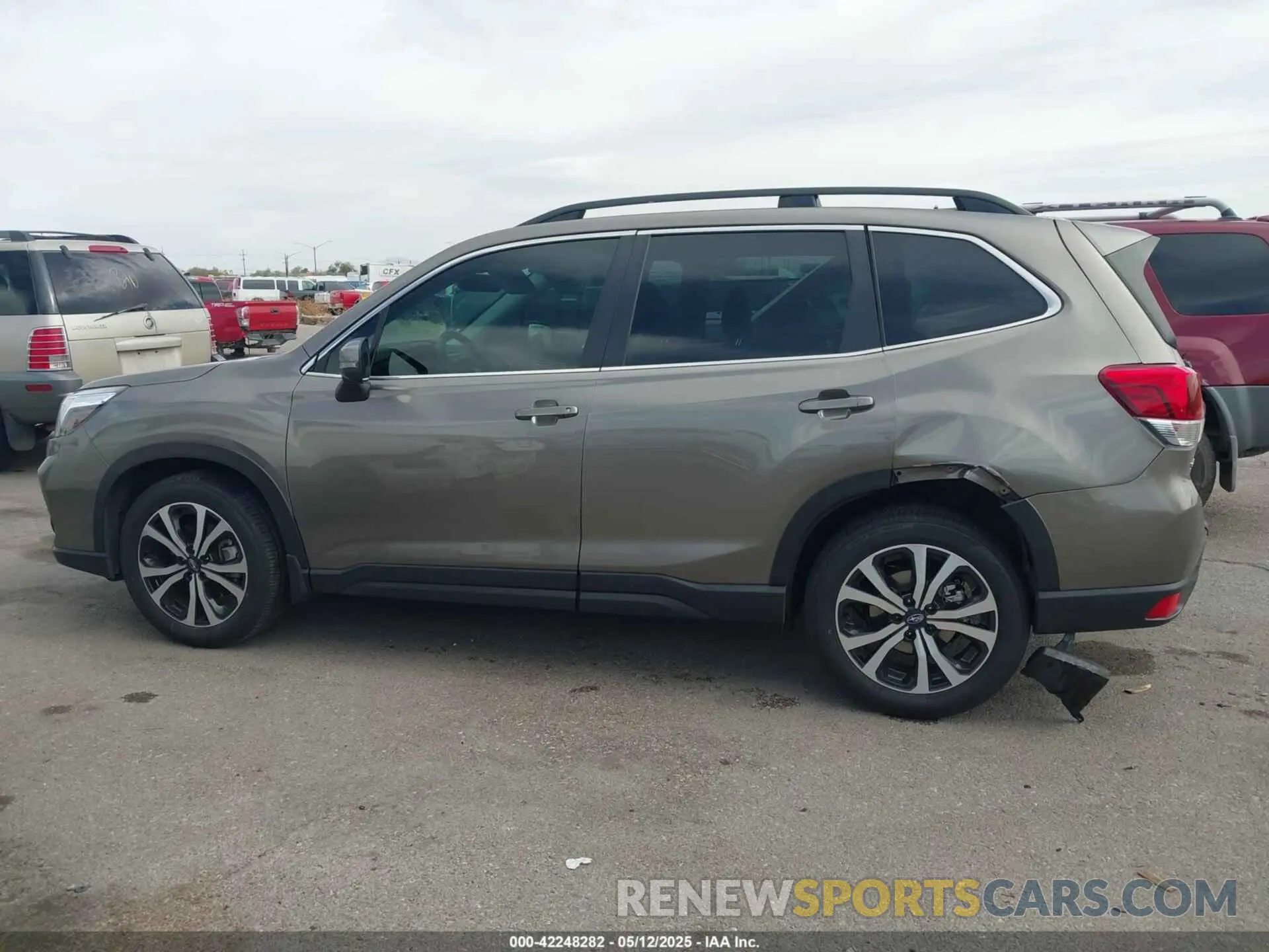 14 Photograph of a damaged car JF2SKAUC7LH562434 SUBARU FORESTER 2020