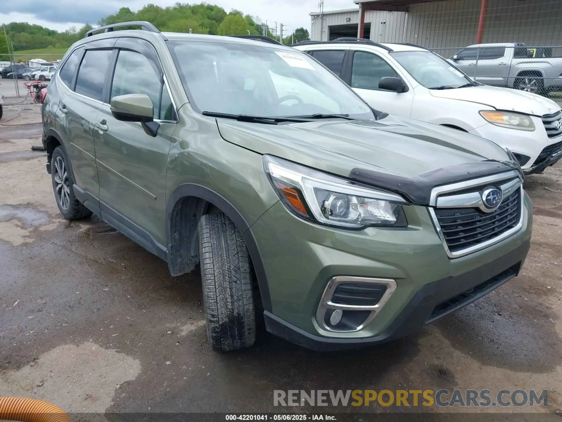 1 Photograph of a damaged car JF2SKAUC9LH541455 SUBARU FORESTER 2020