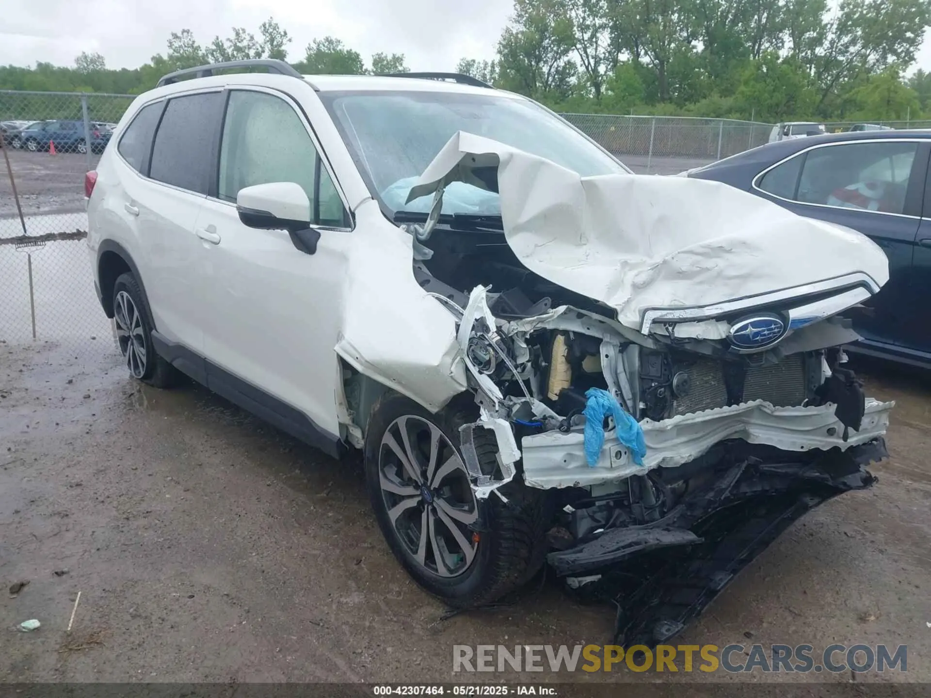 1 Photograph of a damaged car JF2SKAUC9LH581969 SUBARU FORESTER 2020