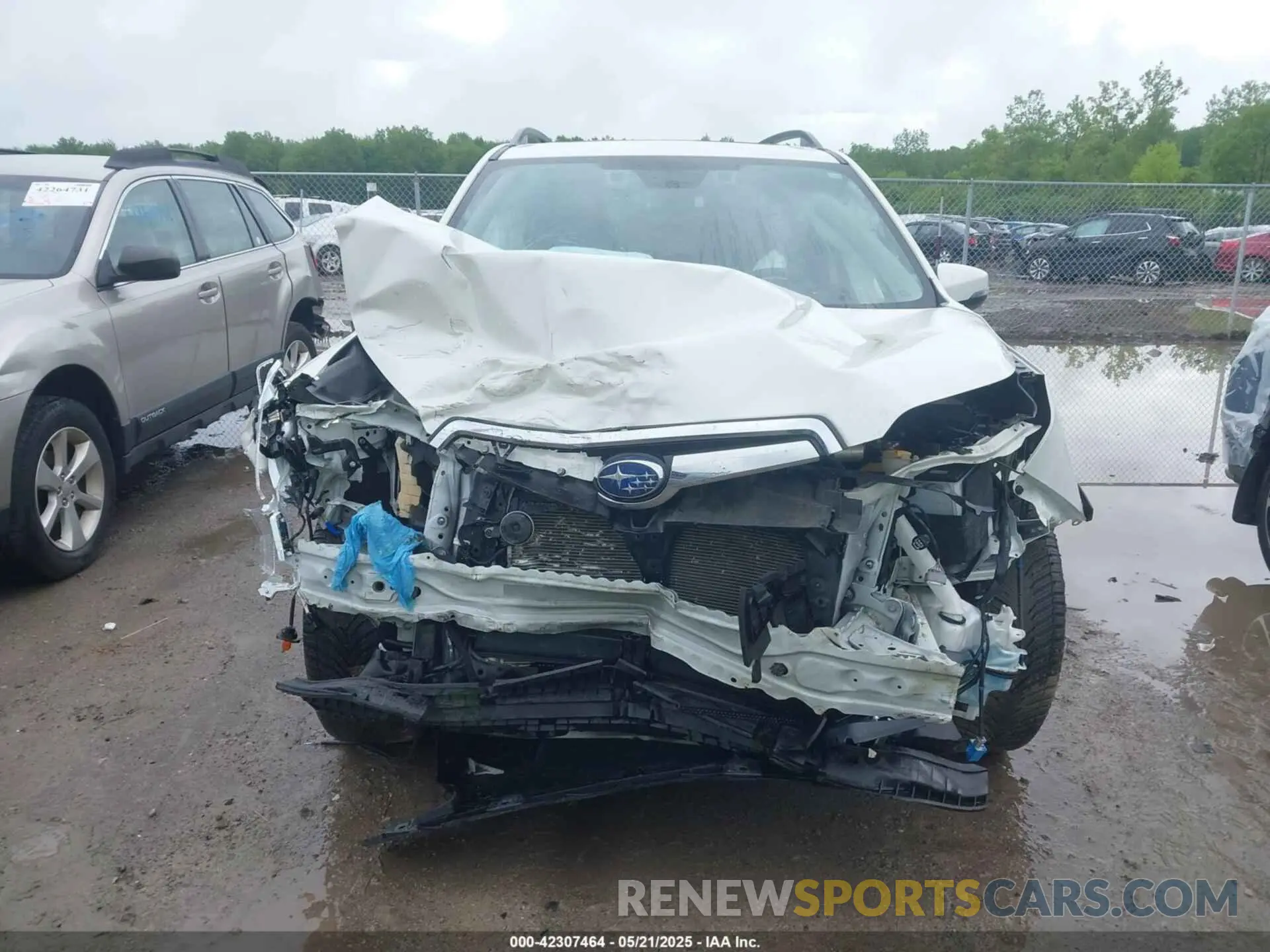 11 Photograph of a damaged car JF2SKAUC9LH581969 SUBARU FORESTER 2020