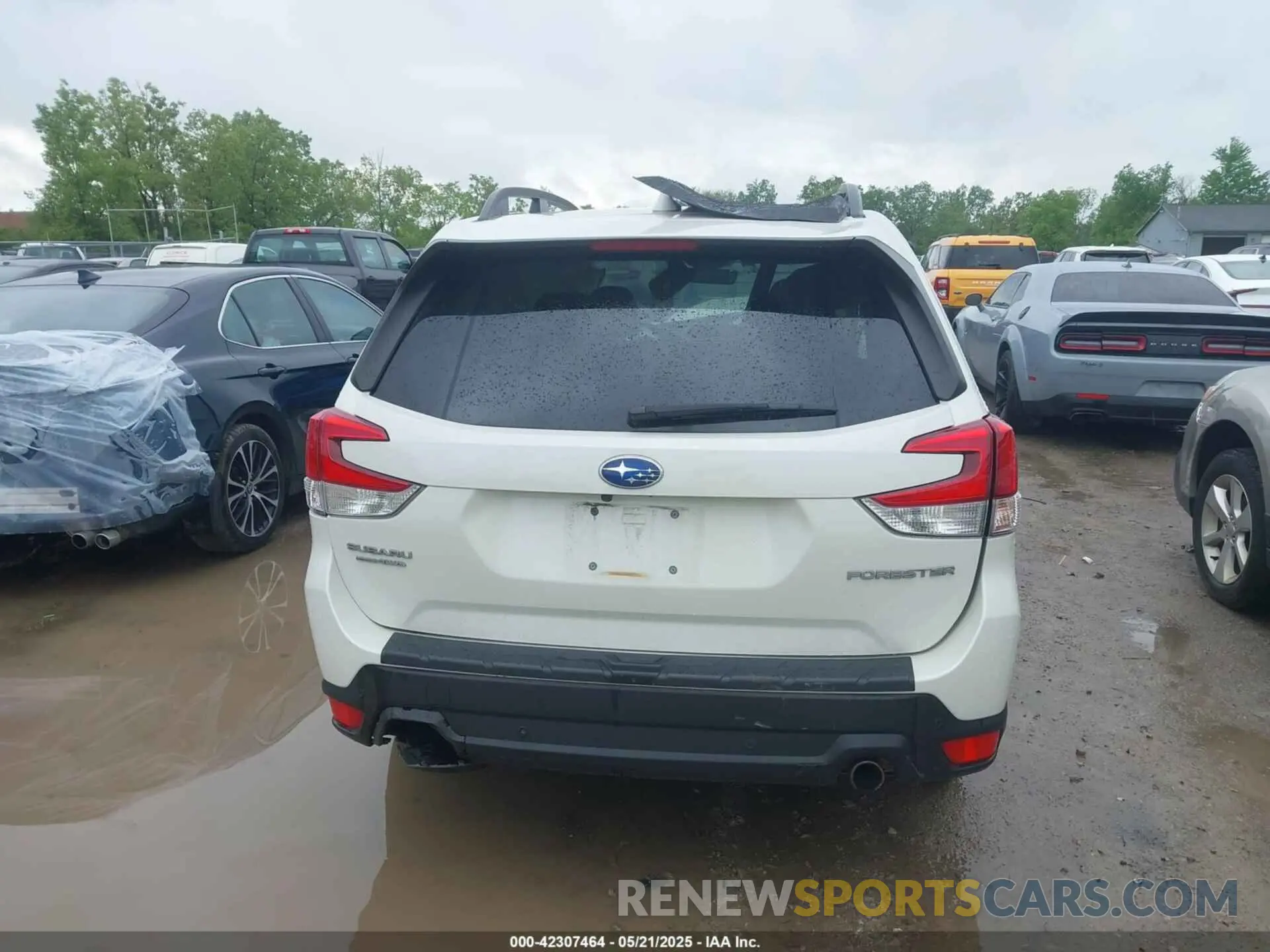 15 Photograph of a damaged car JF2SKAUC9LH581969 SUBARU FORESTER 2020