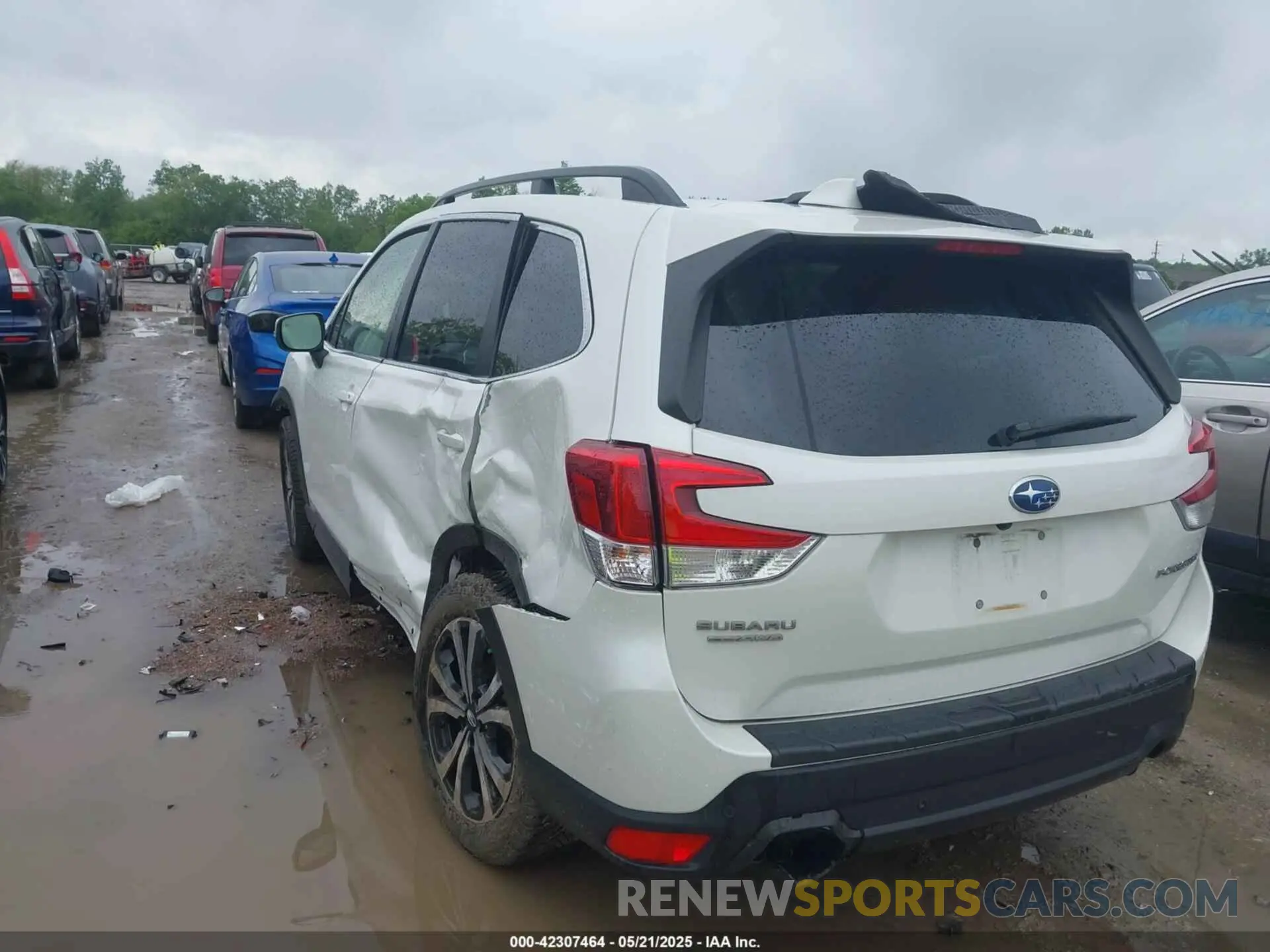 3 Photograph of a damaged car JF2SKAUC9LH581969 SUBARU FORESTER 2020